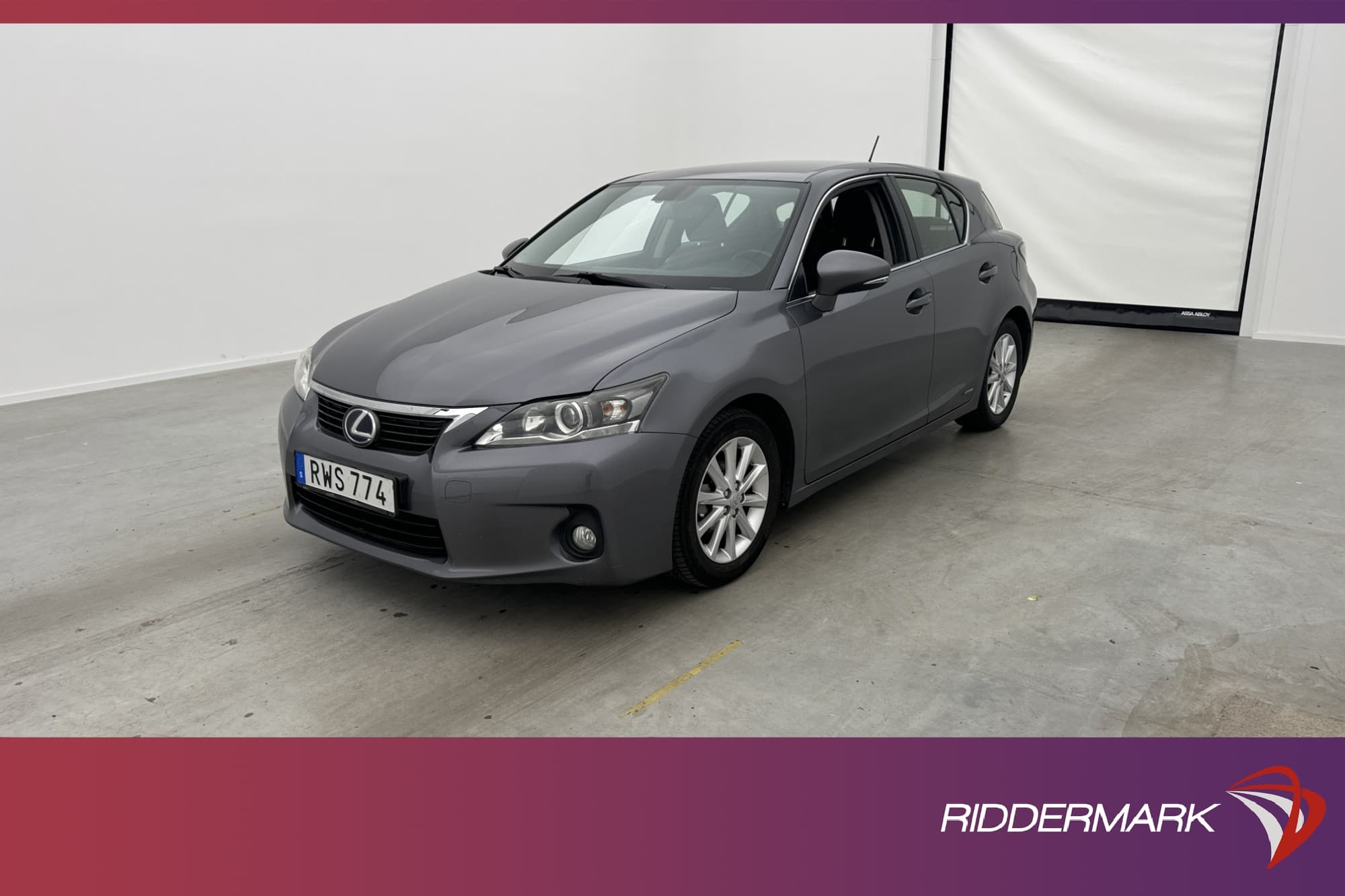 Lexus CT 200h 1.8 CVT 136hk