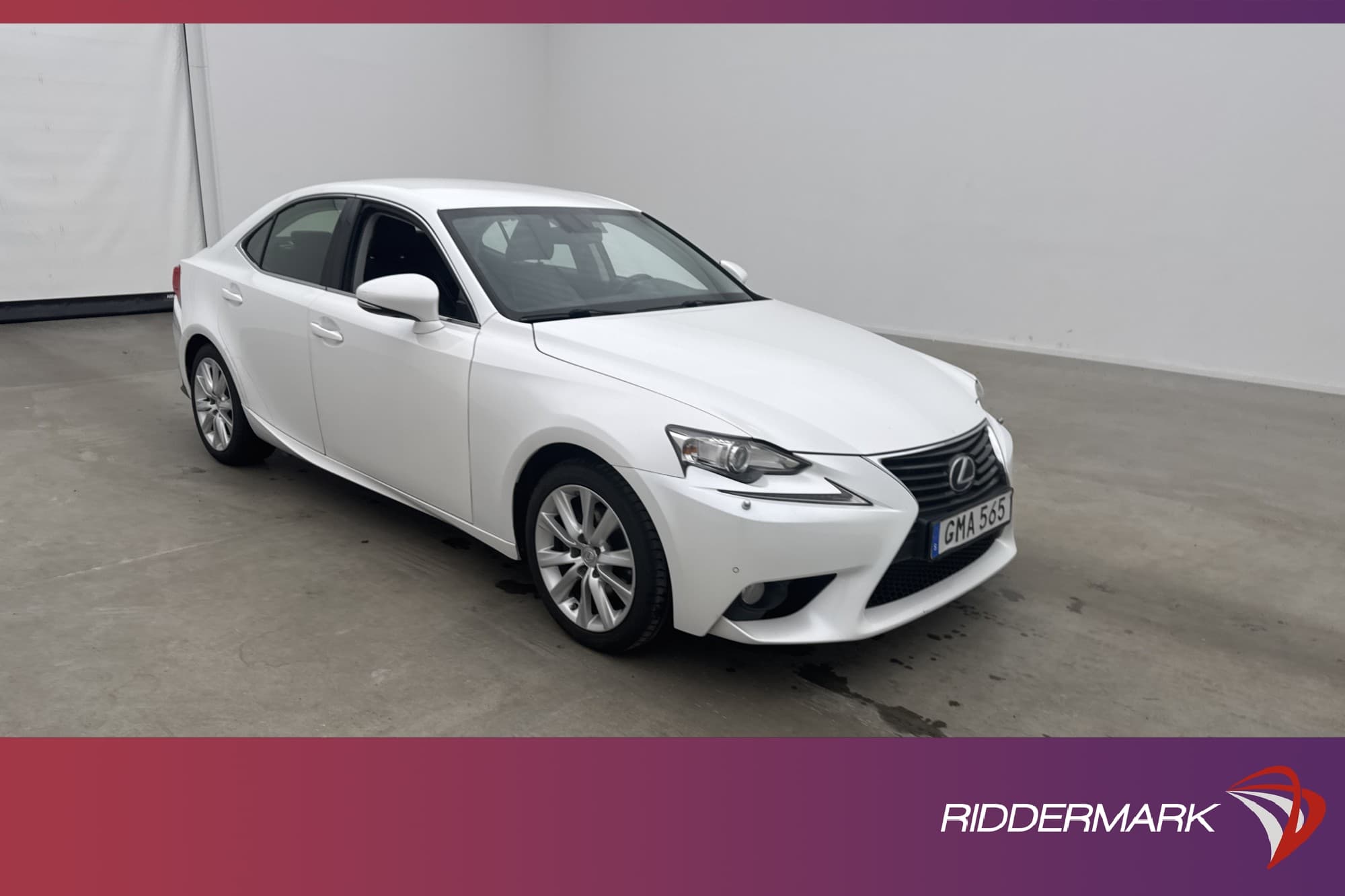 Lexus IS 300h 223hk