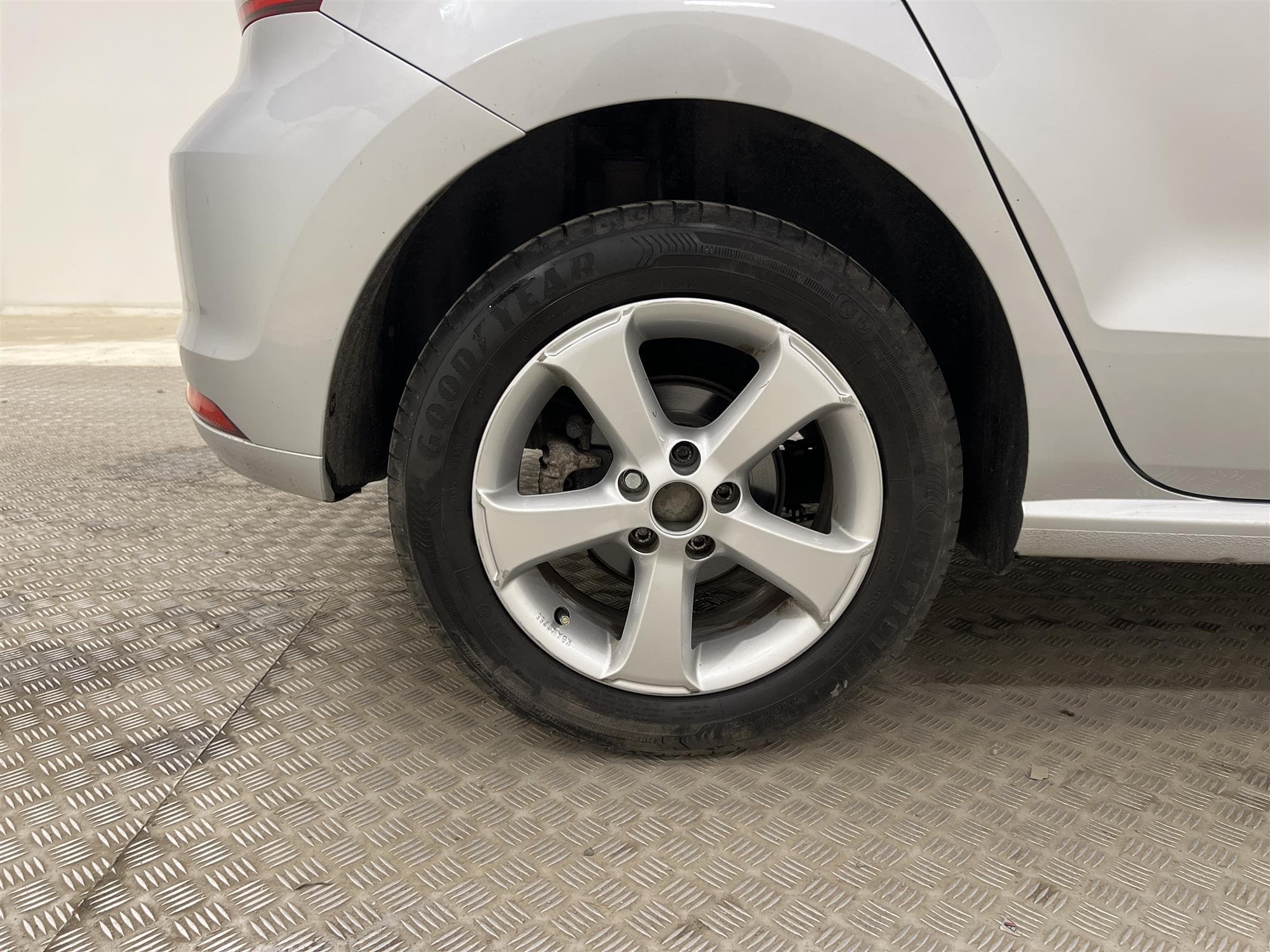 Volkswagen Polo 1.2 TSI 90hk Låg Skatt Nybes 0,40L/mil