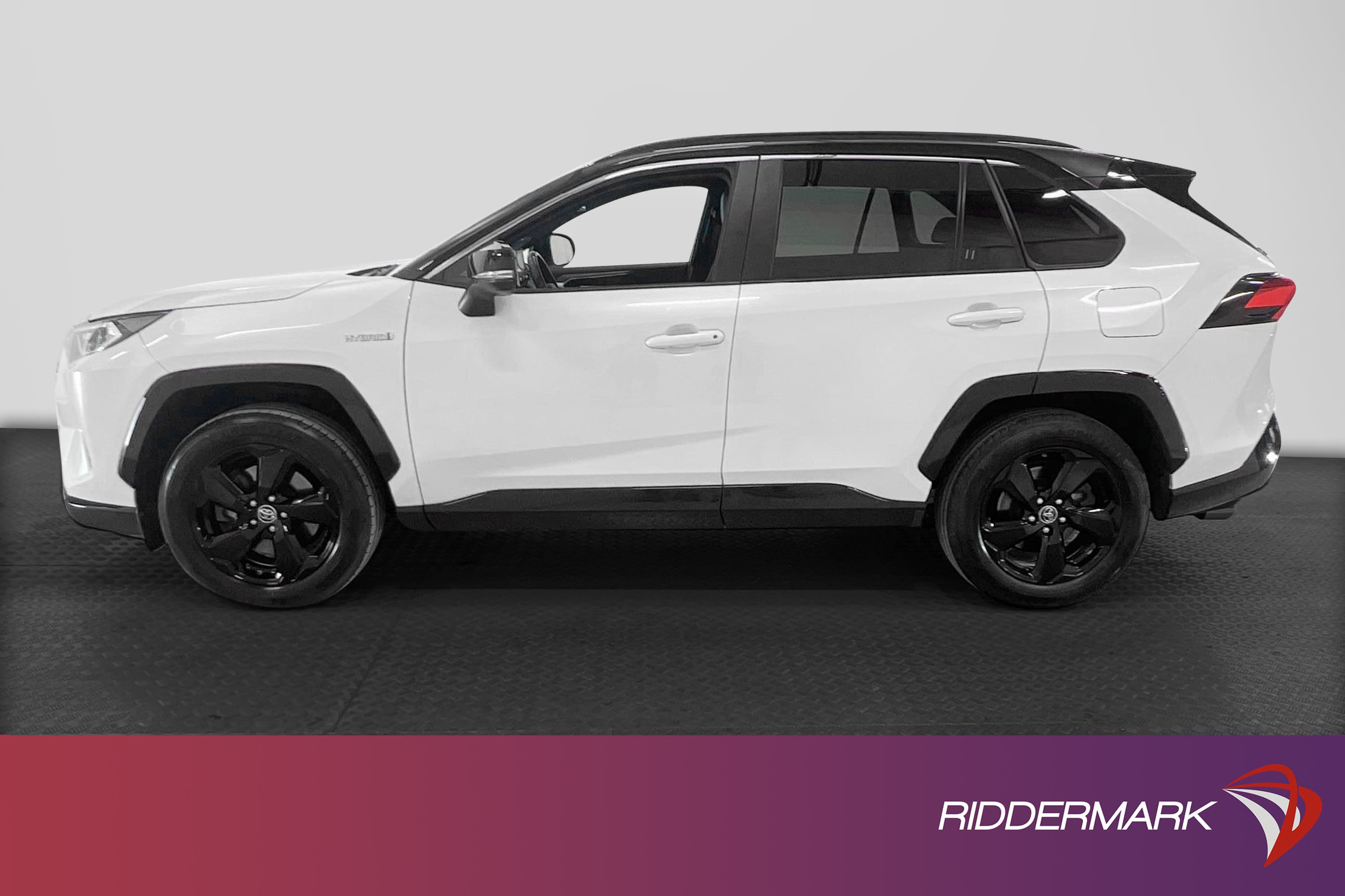 Toyota RAV4 Hybrid e-CVT 218hk Style Navi