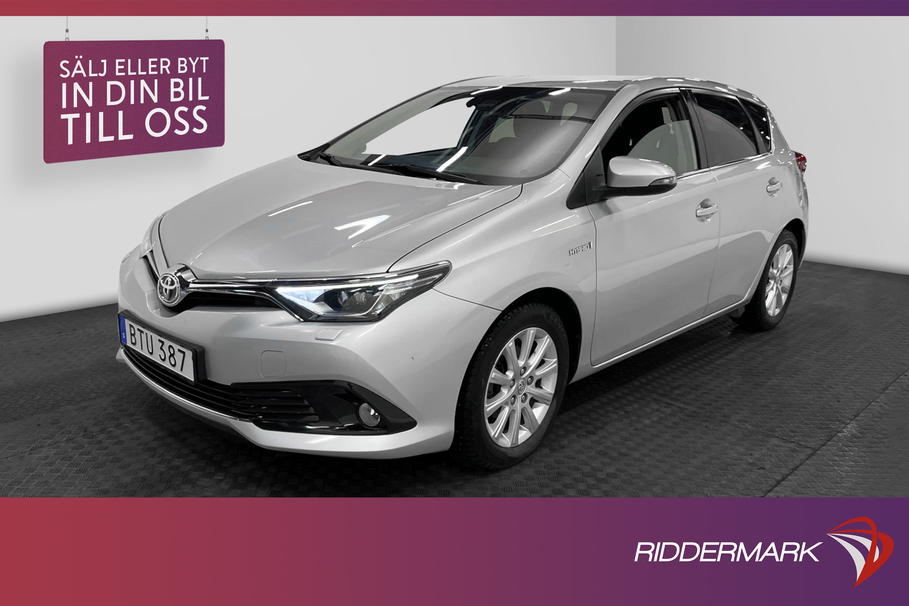 Toyota Auris Hybrid e-CVT 136hk