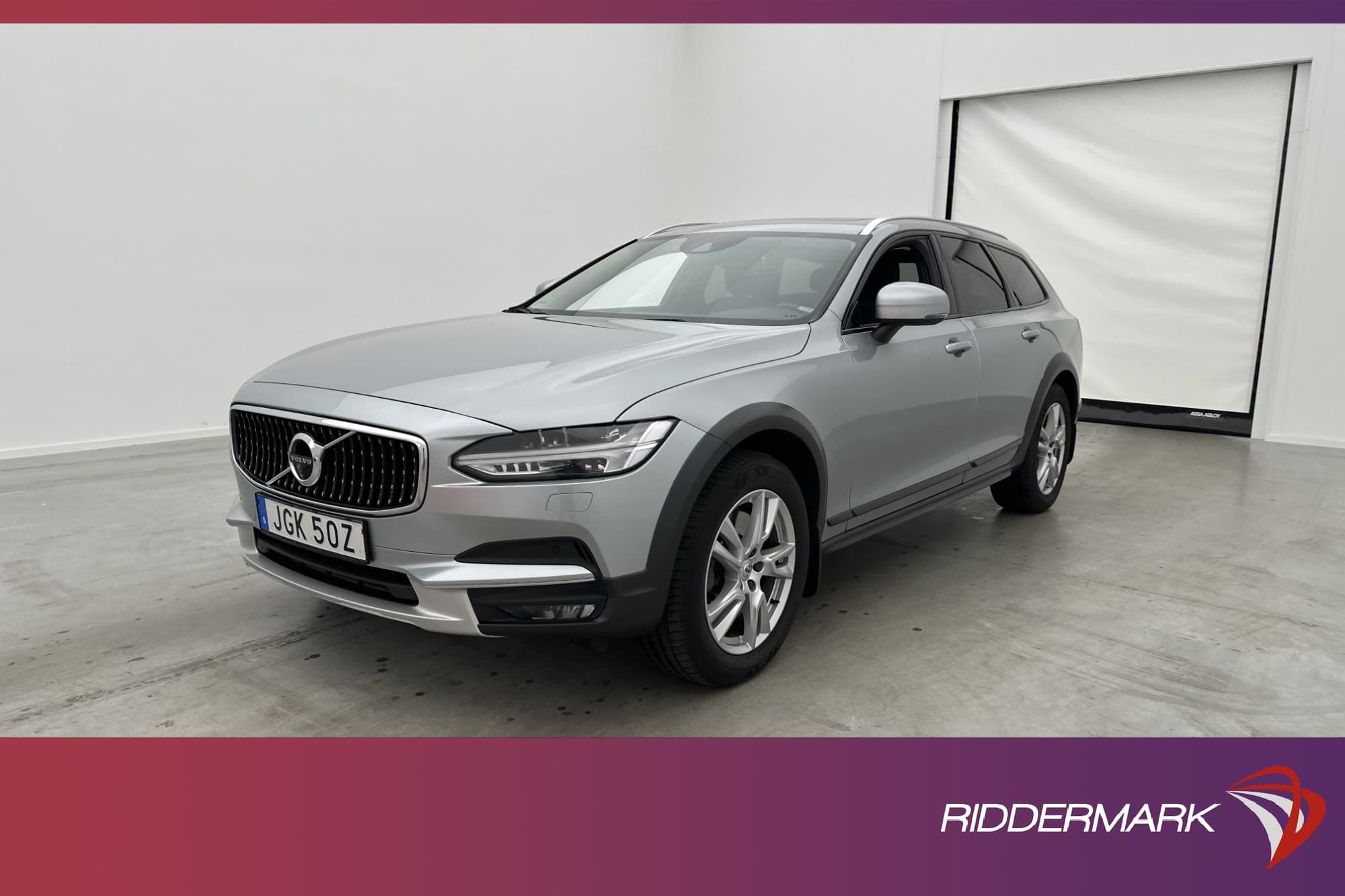 Volvo V90 Cross Country D4 AWD