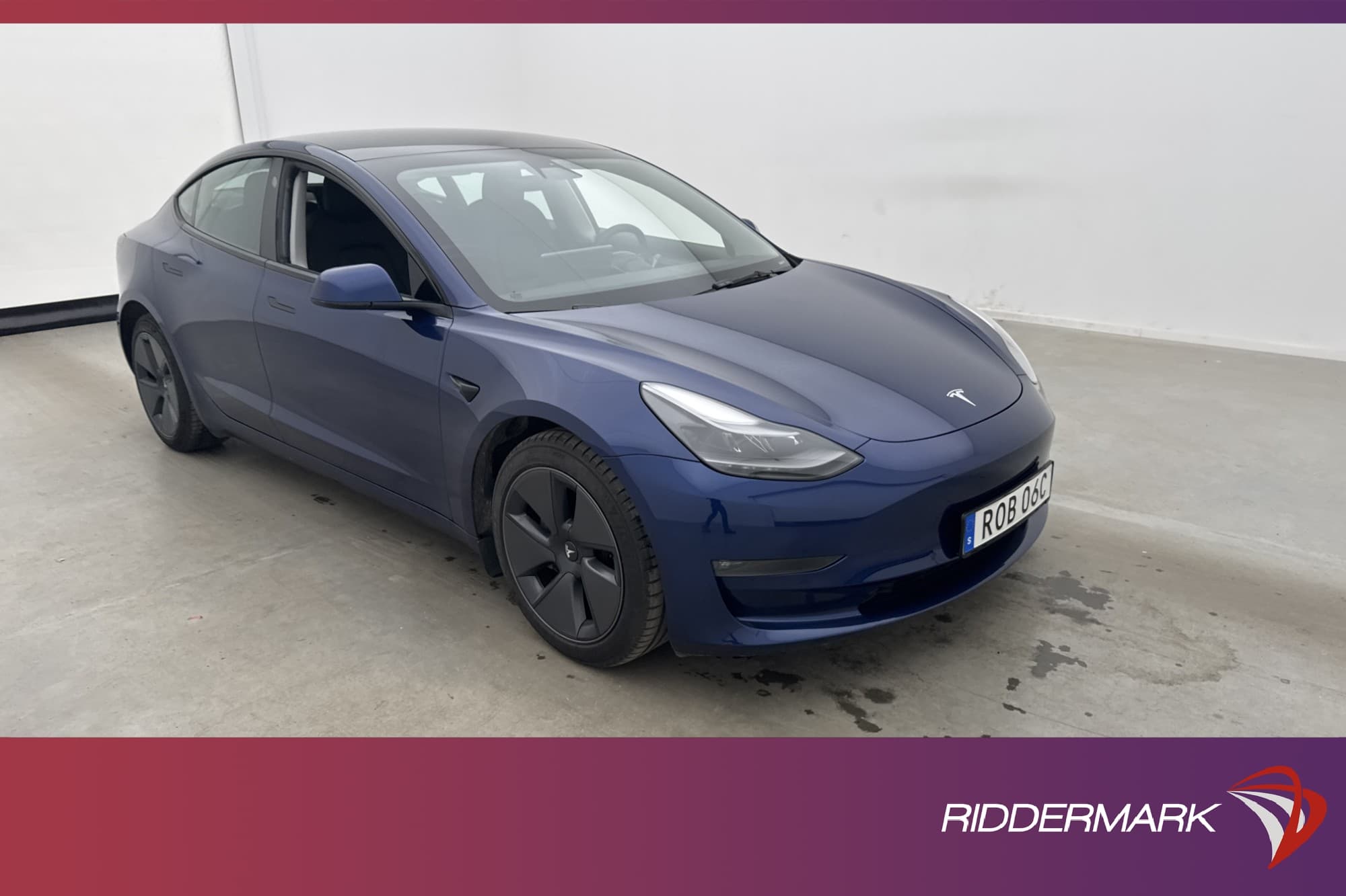 Tesla Model 3 Long Range AWD 440hk Pano AP Skinn Svensksåld