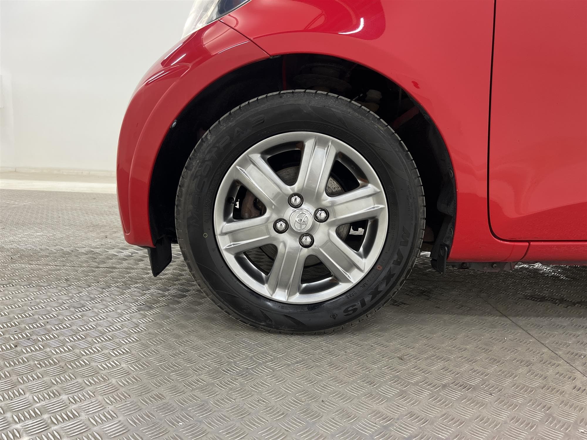 Toyota iQ 1.0 VVT-i  68hk Låg Skatt 0,44L/mil 