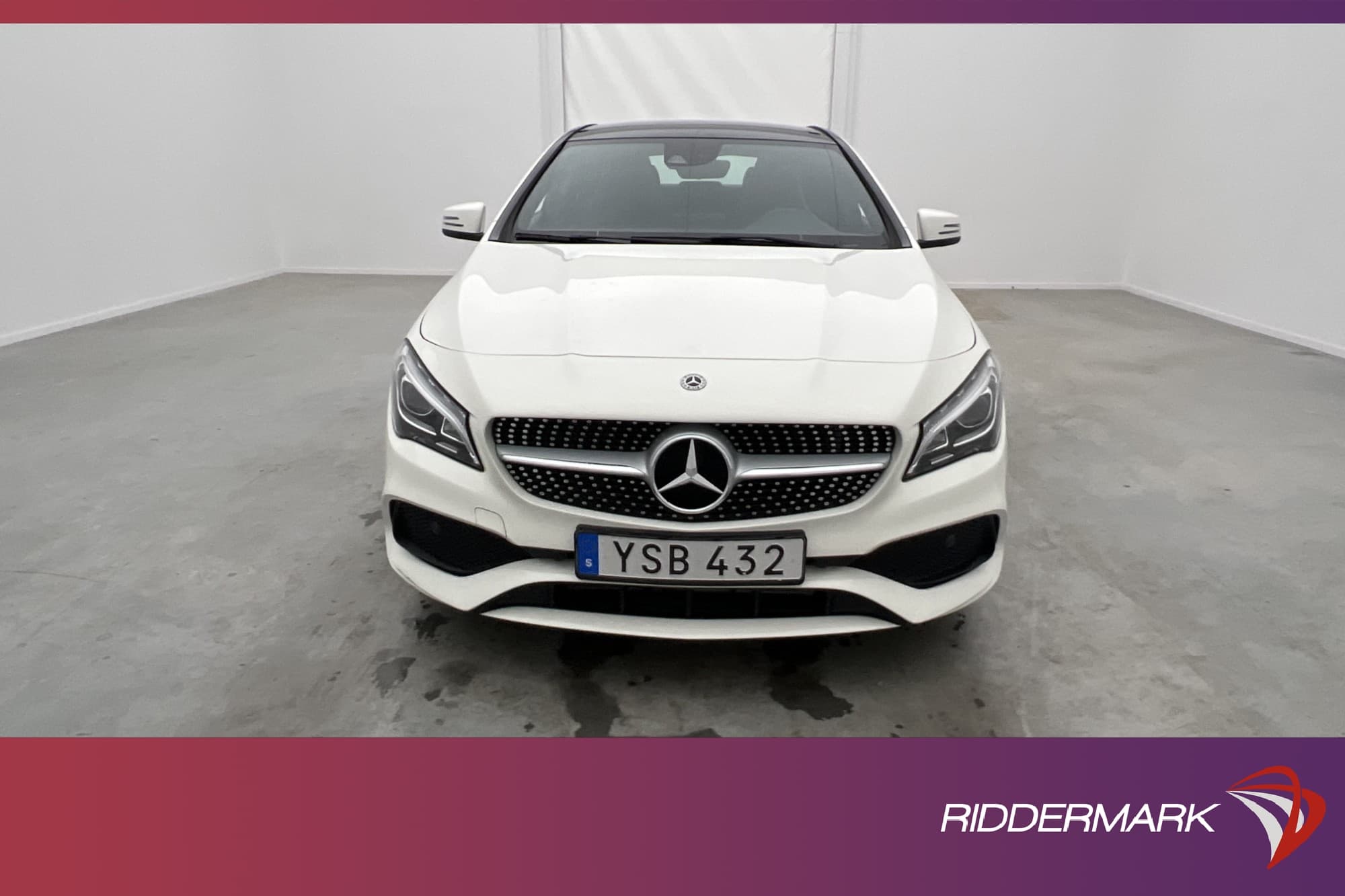 Mercedes-Benz CLA 200 d 4M AMG H/K Pano D-värm B-kamera Navi