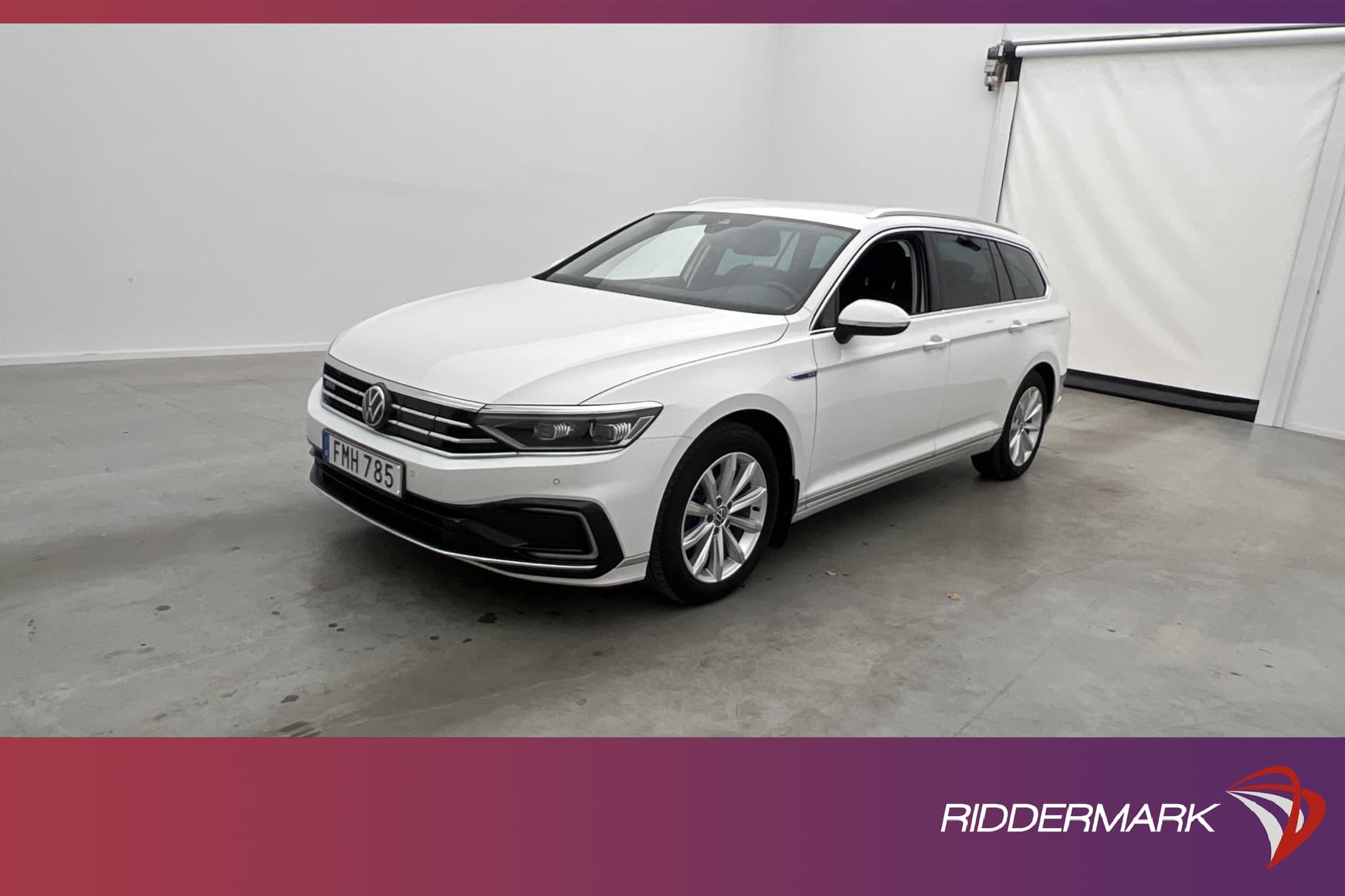 Volkswagen Passat GTE 218hk