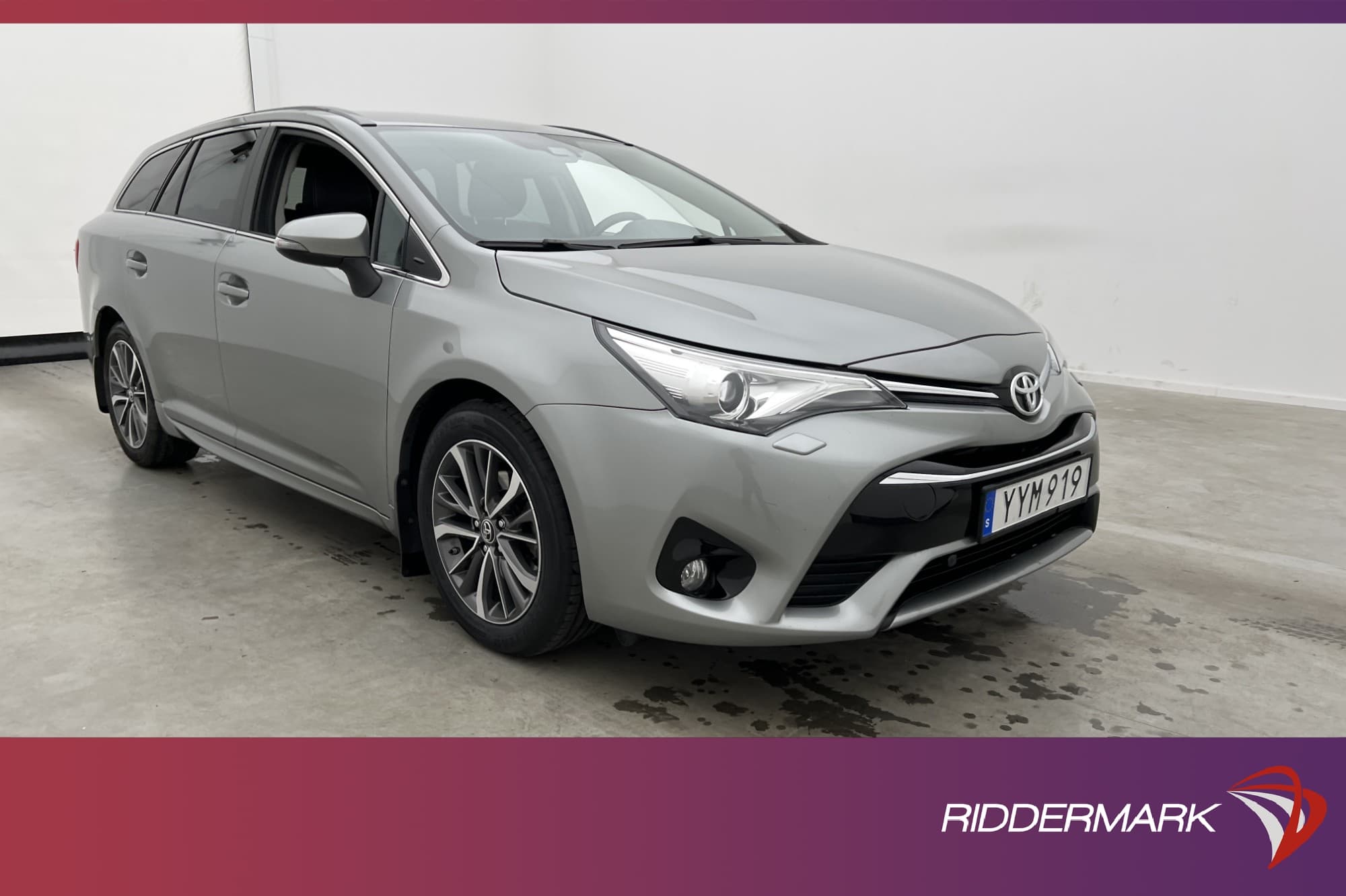 Toyota Avensis 2.0 152hk