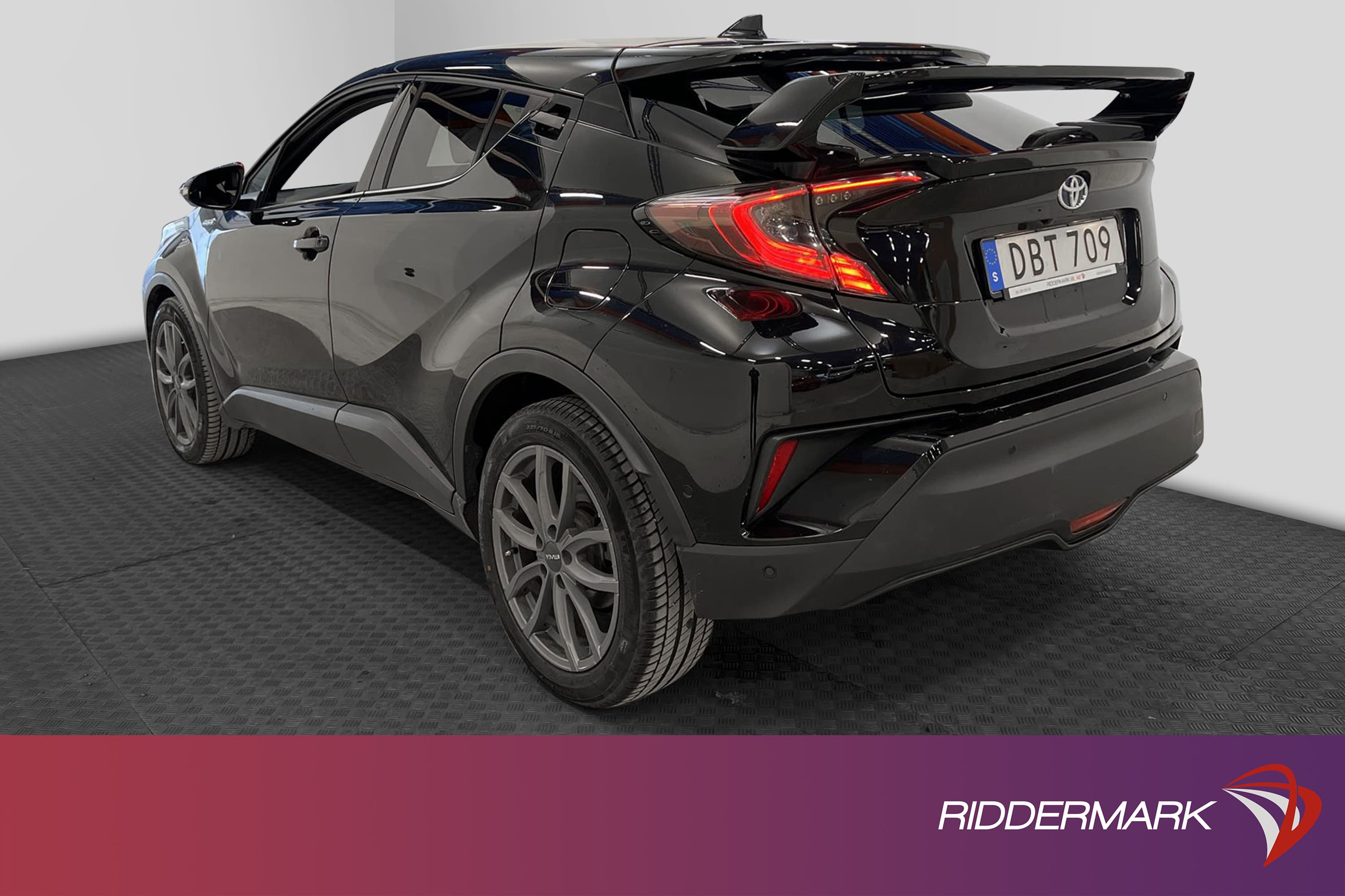 Toyota C-HR Hybrid 122hk JBL B-Kam Executive 0,41L/mil