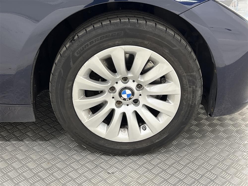 BMW 320d xDrive 184hk M&K-Värmare HiFi Skinn 0.44L/milinteriör