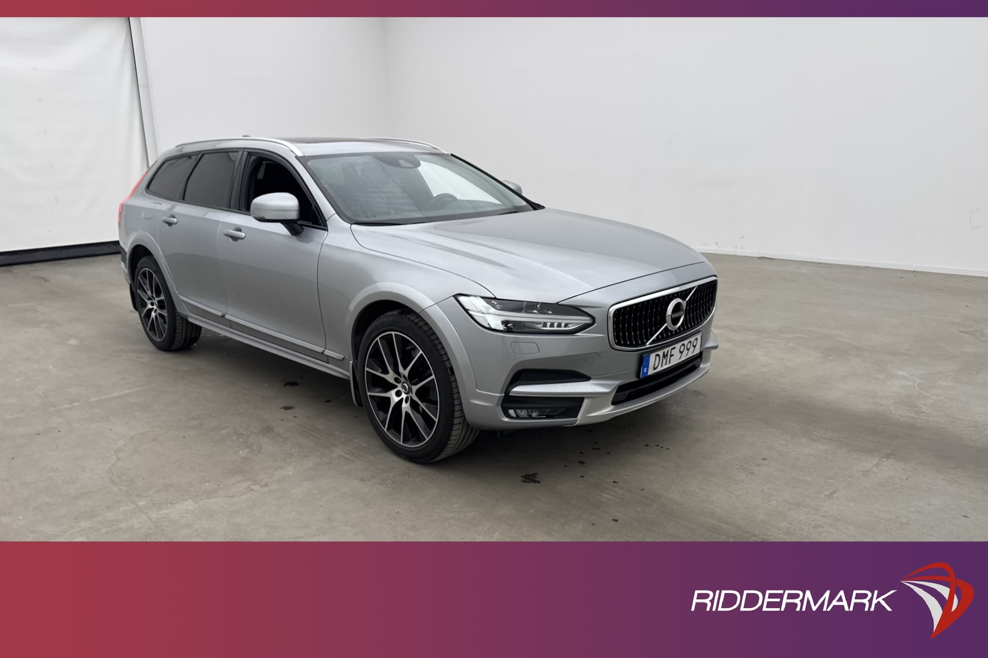 Volvo V90 Cross Country T5 AWD Inscription Pano Värm Skinn