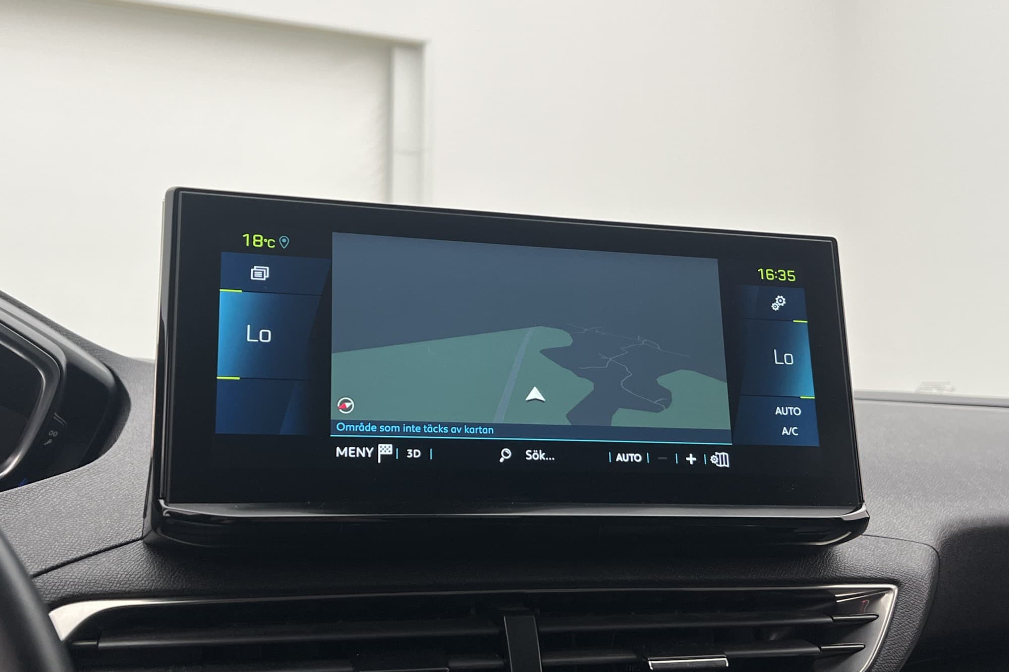 Peugeot 3008 HYBRID 225hk Allure Kamera CarPlay Halvskinn