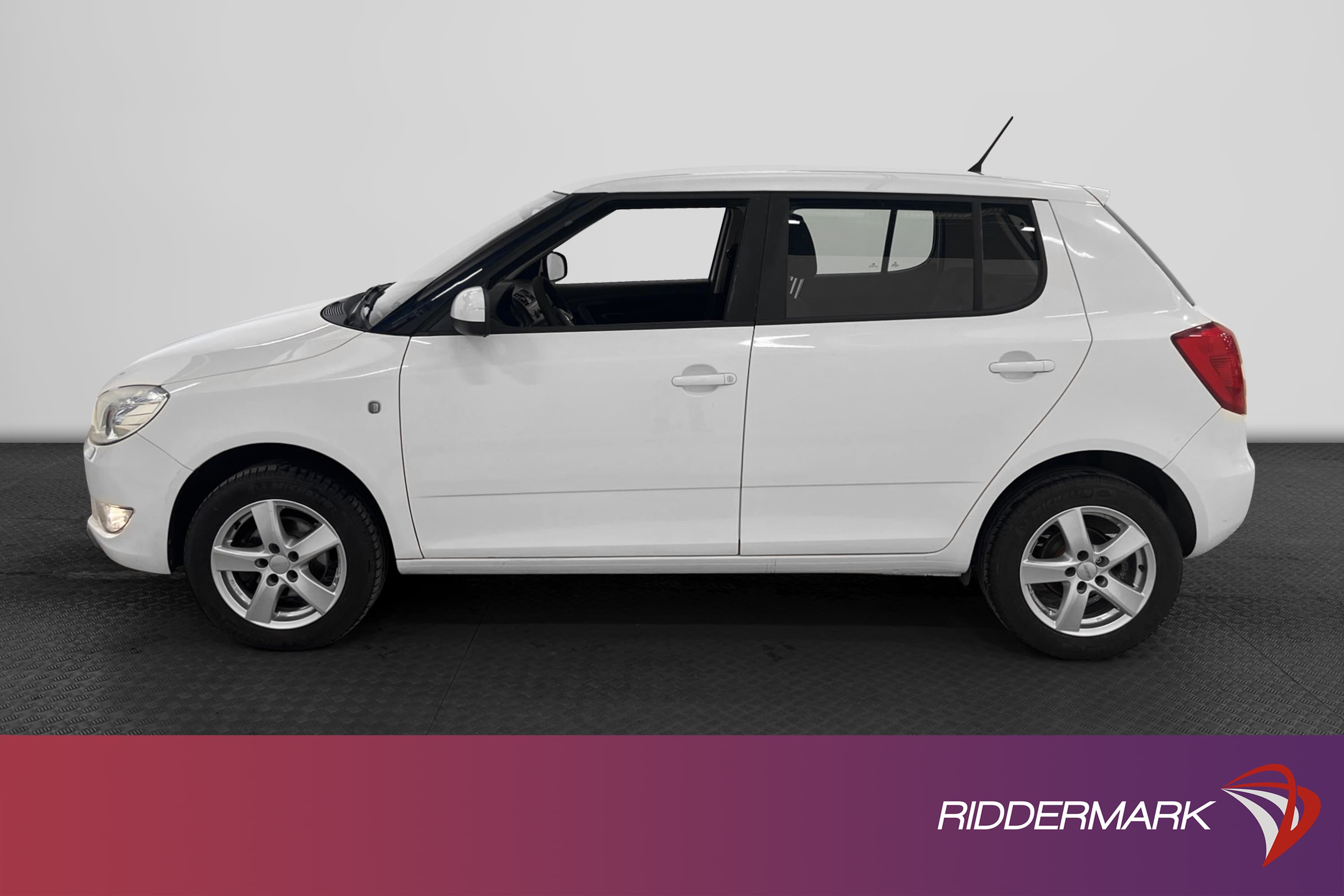 Skoda Fabia 1.6 TDI 75 hk Nyservad 0,36L/mil Låg Skatt