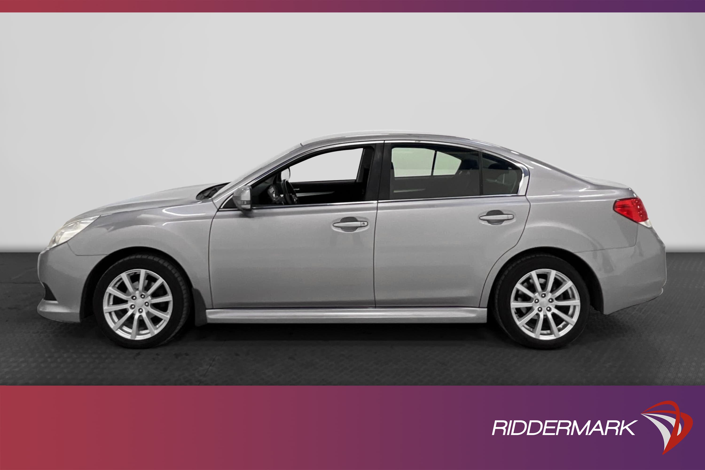 Subaru Legacy 2.5 165hk 4WD