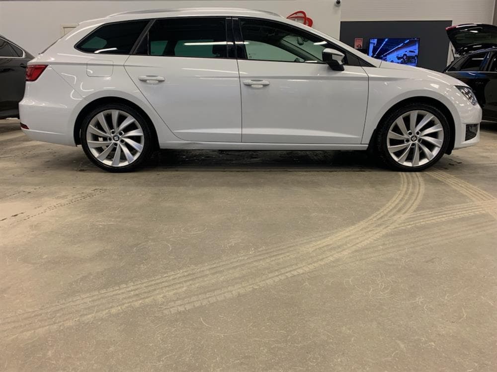 SEAT LEON ST