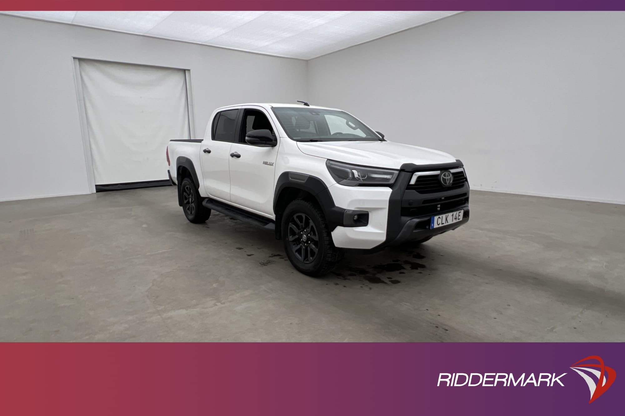 Toyota Hilux Invincible 2.8 4WD