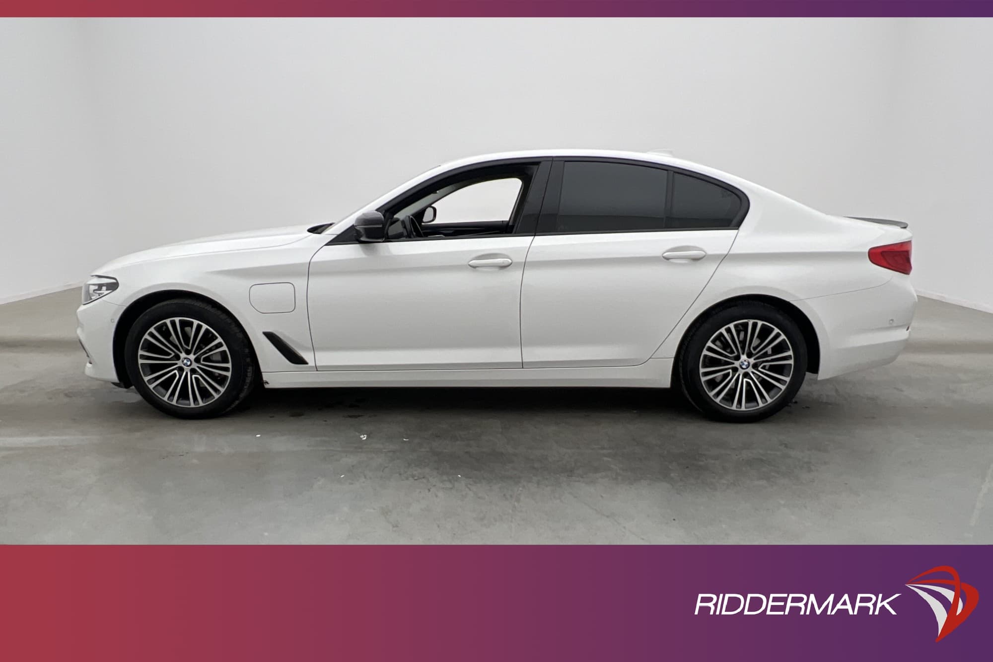 BMW 530e 252hk