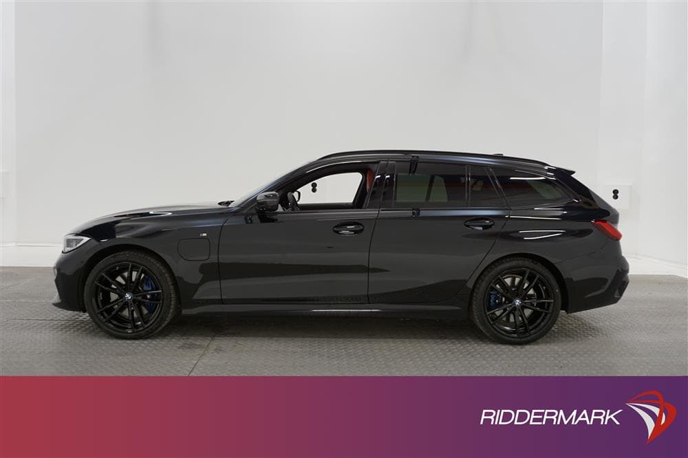 BMW 330e xDrive Touring 292hk