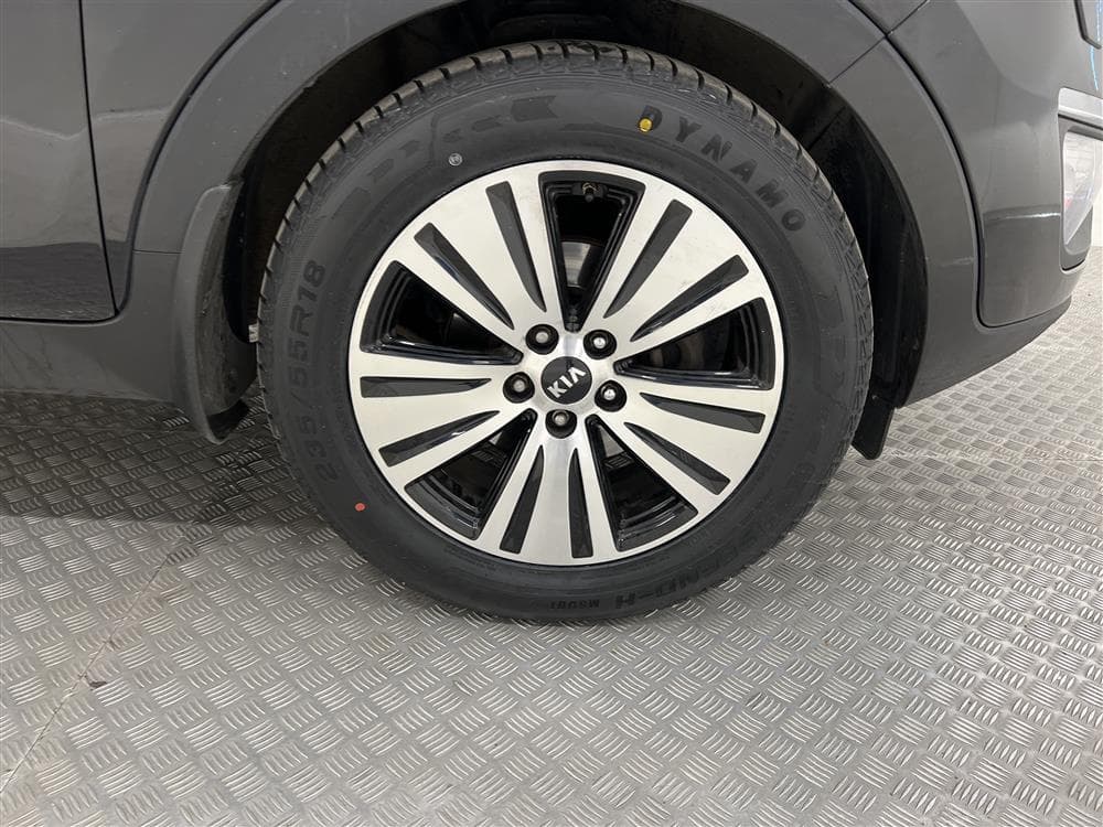 Kia Sportage 2.0 CRDi AWD 184hk Panorama Kamera Navi Skinninteriör