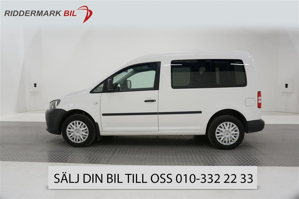 Volkswagen Caddy Life 2.0 EcoFuel 5 sits Drag Moms