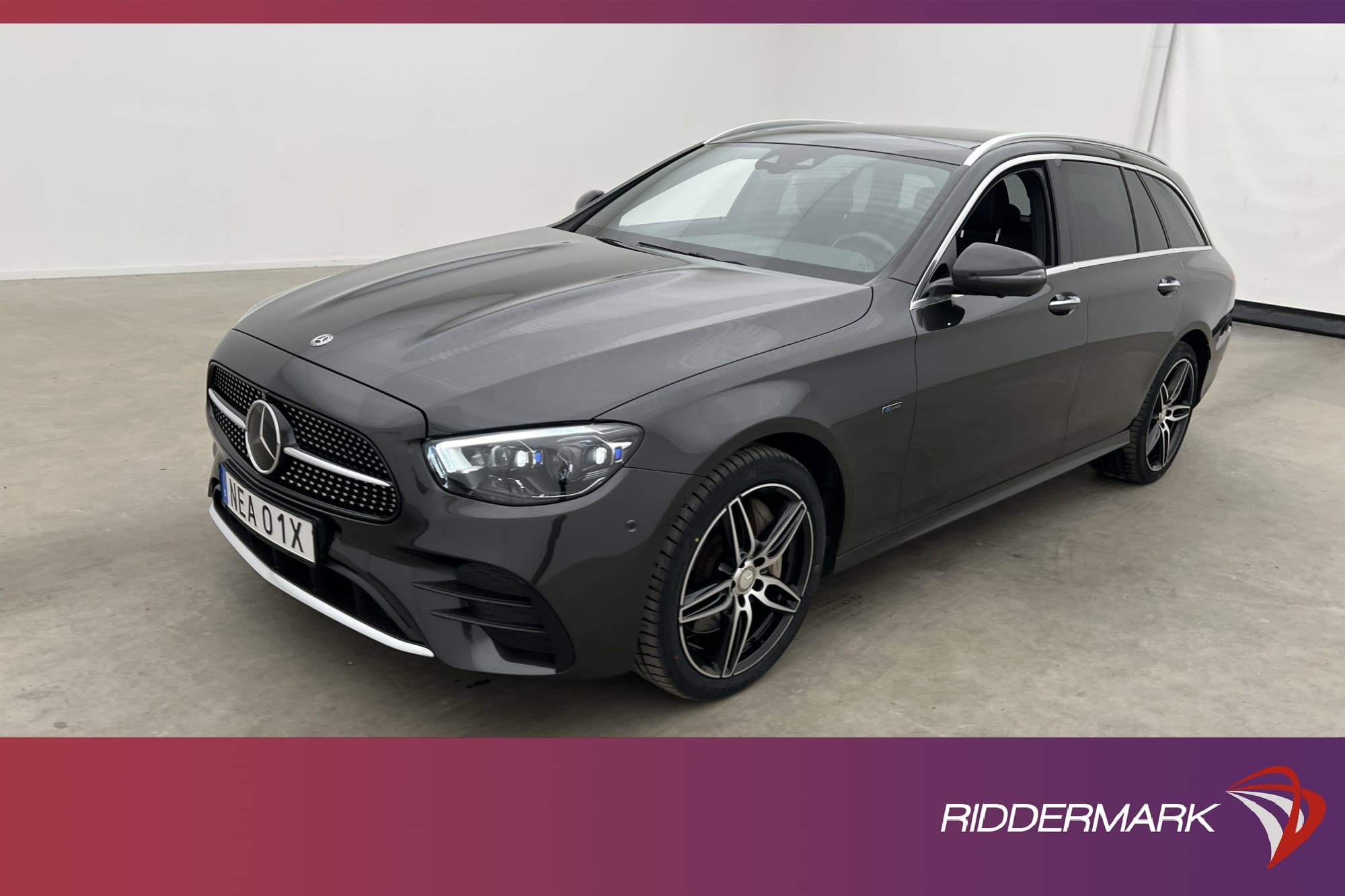 Mercedes-Benz E 300 de T 306hk