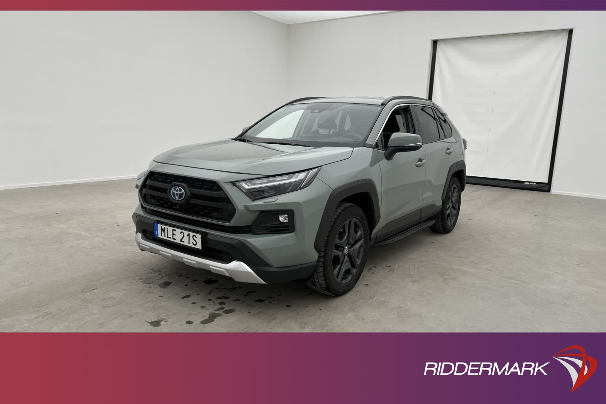 Toyota RAV4 Hybrid AWD 222hk