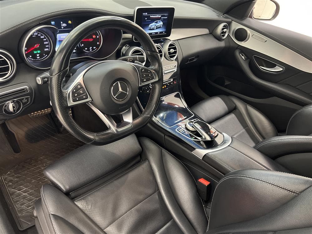 Mercedes-Benz C 250 4M AMG Skinn Navi Drag 0,49L/Mil interiör