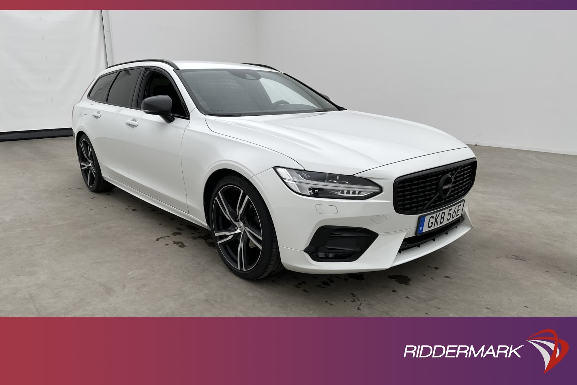 Volvo V90 D4