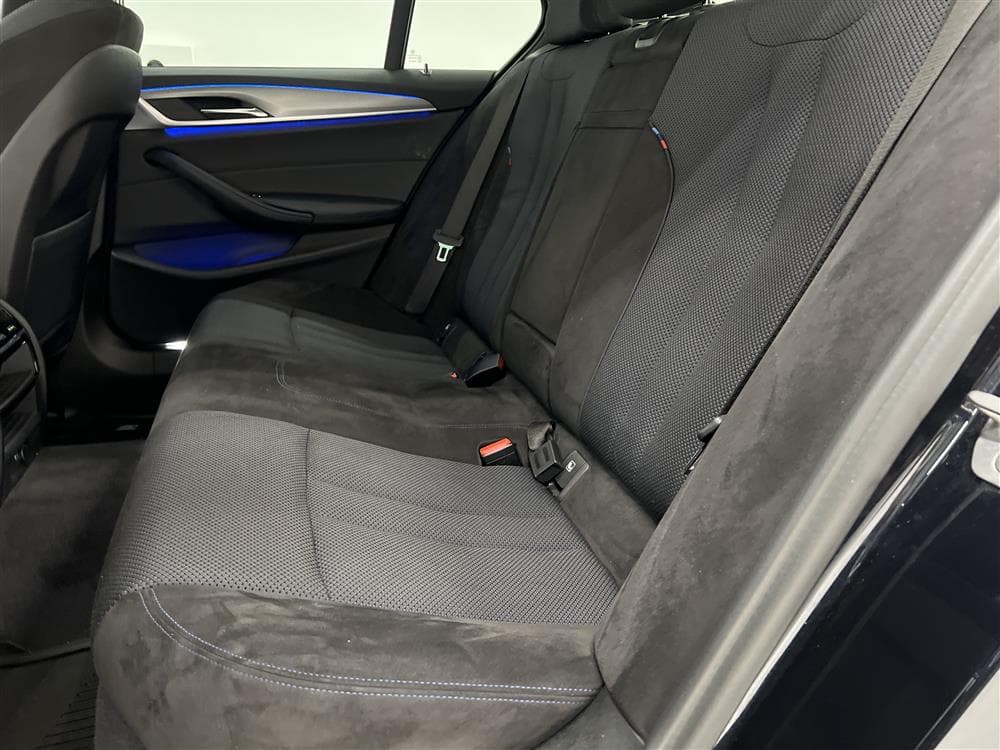 BMW 530d xDrive 265hk M-Sport T-lucka Värmare Navi Kamera