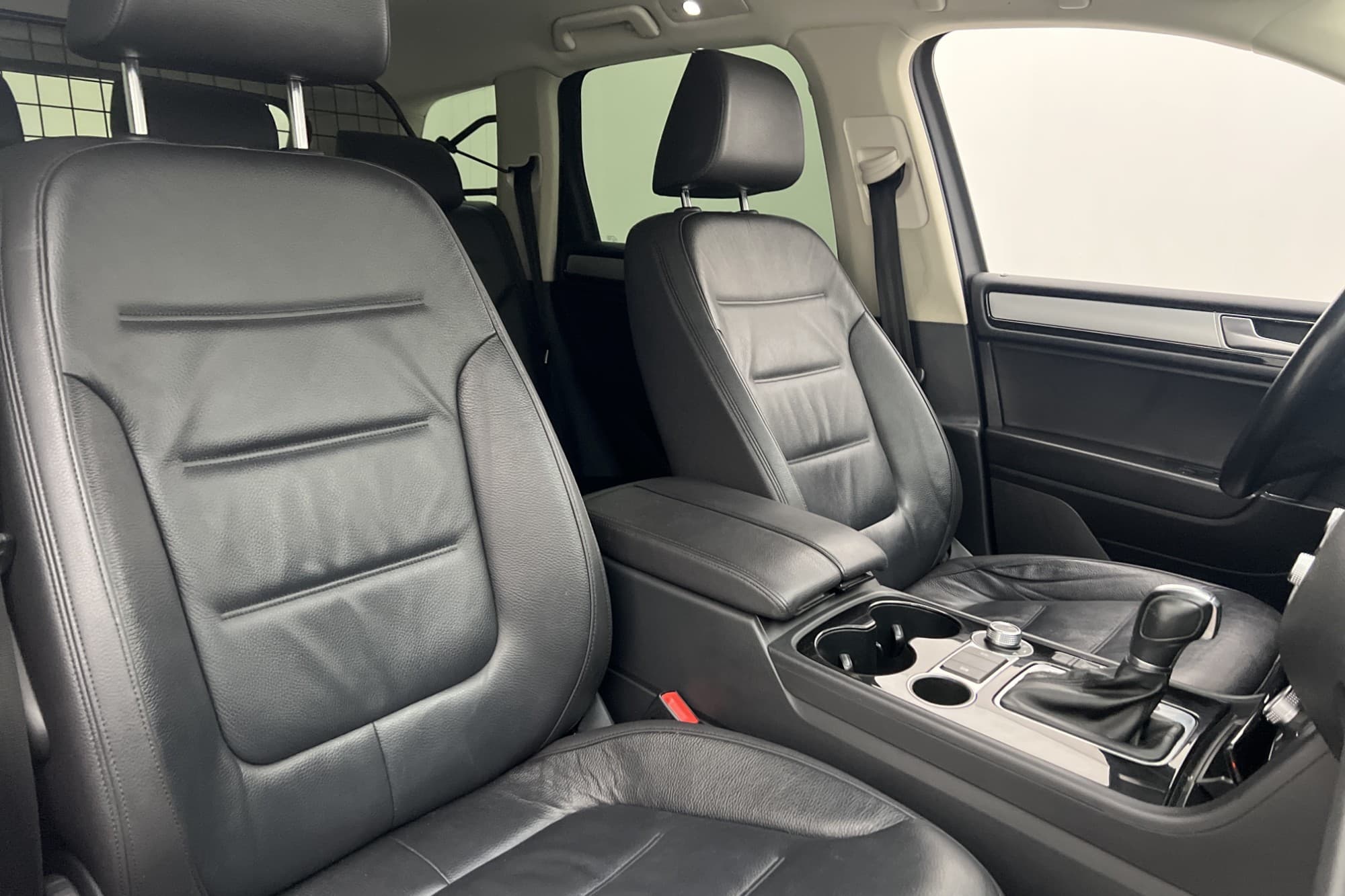 Volkswagen Touareg 3.0 TDI 4M 204hk D-Värm Kamera Skinn Drag
