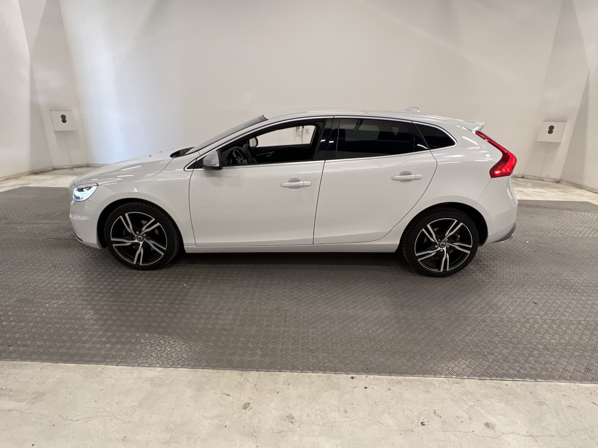 Volvo V40 D3 150hk R-Design