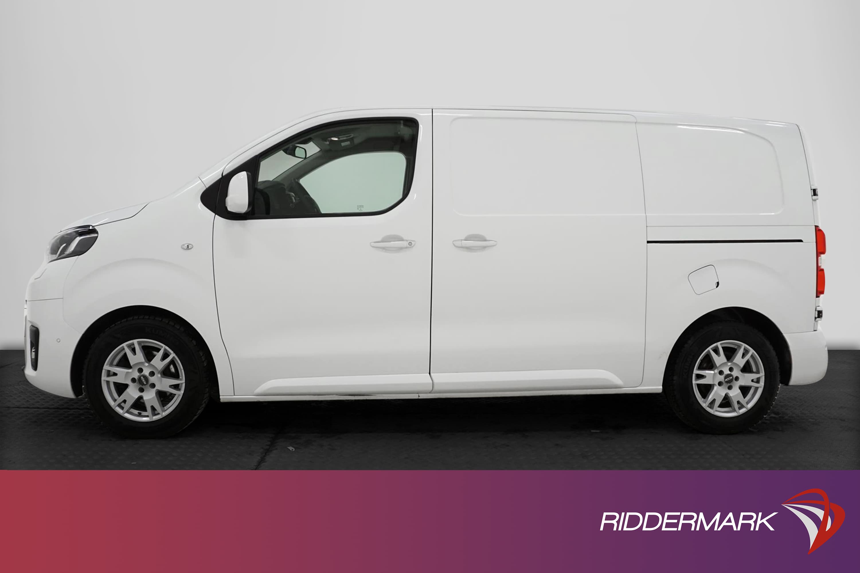 Toyota ProAce 1.6D Eu6 HUD L2 Navi Kamera Drag Moms