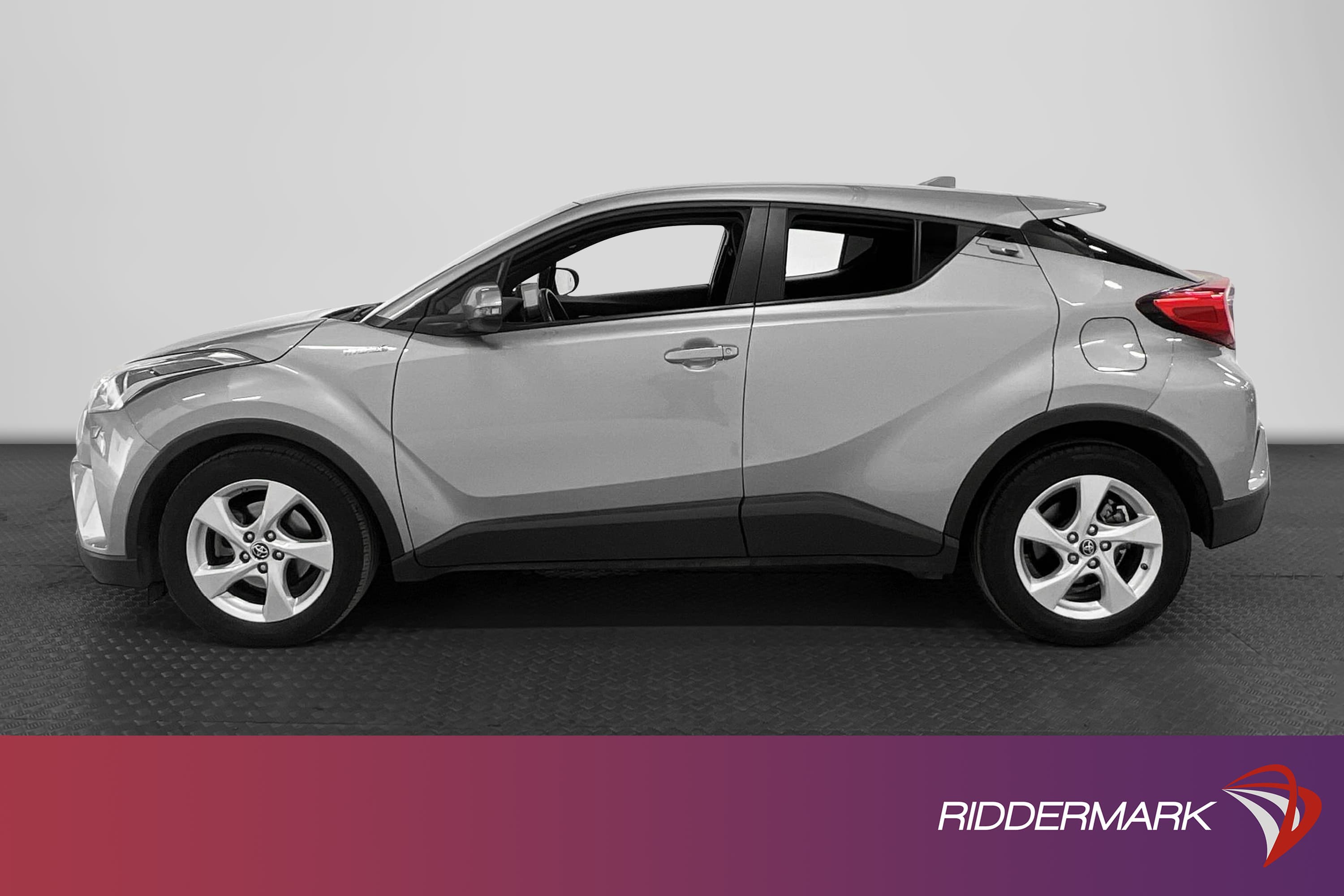 Toyota C-HR Hybrid CVT 122hk Navigator