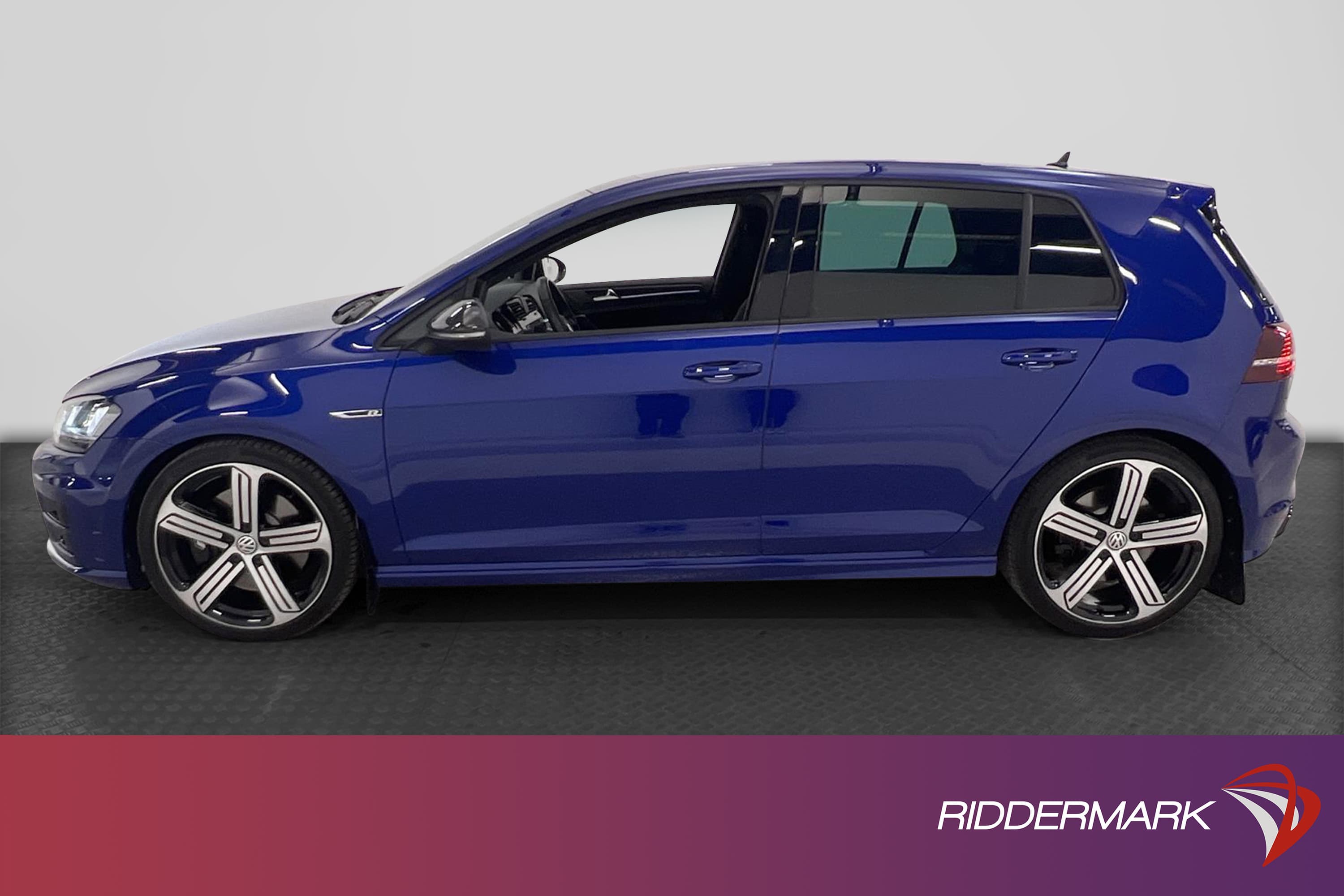 Volkswagen Golf R 300hk