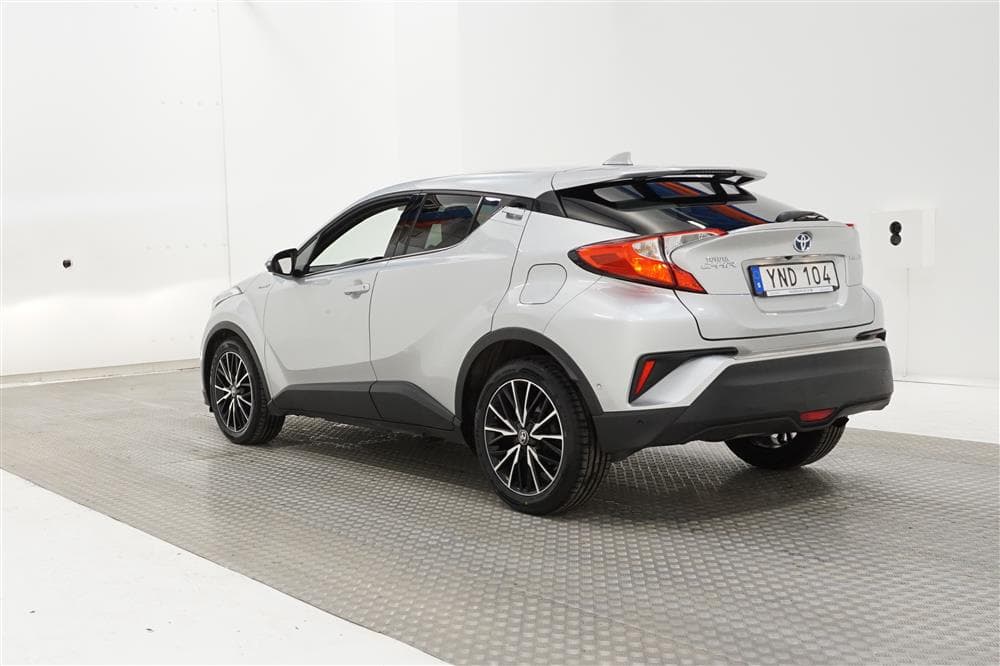 Toyota C-HR 1.8 HSD 122hk Executive JBL Låg Skatt 0,41L/mil
