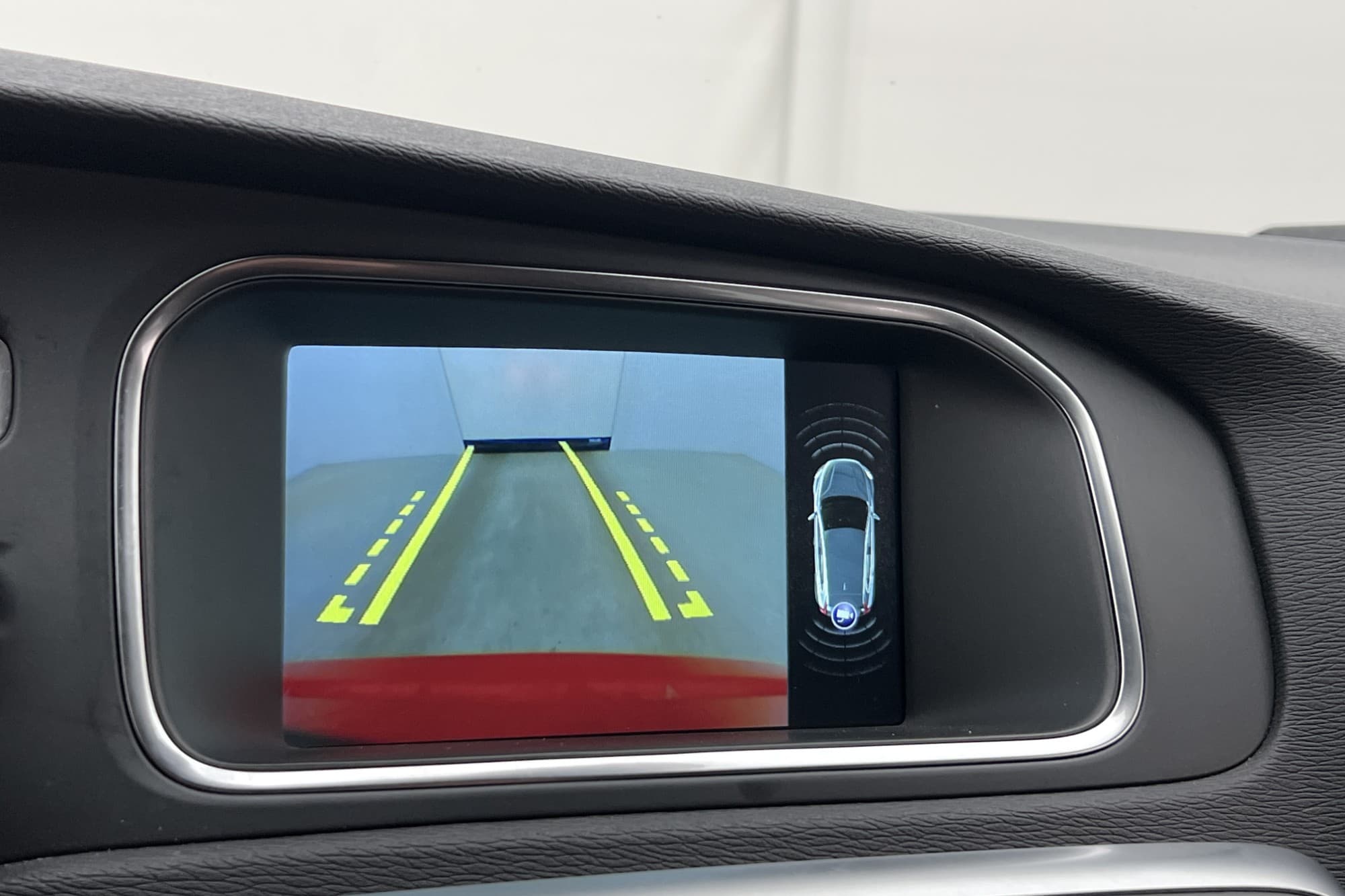 Volvo V40 D2 115hk Momentum Värmare Kamera Navi Farthållare