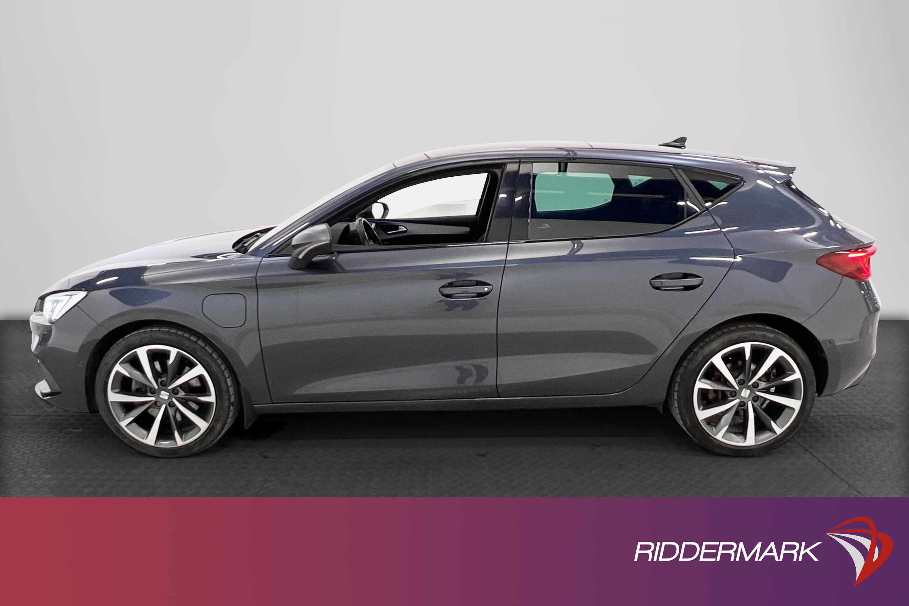 SEAT León e-Hybrid 204hk FR Backkamera Taklucka Navi