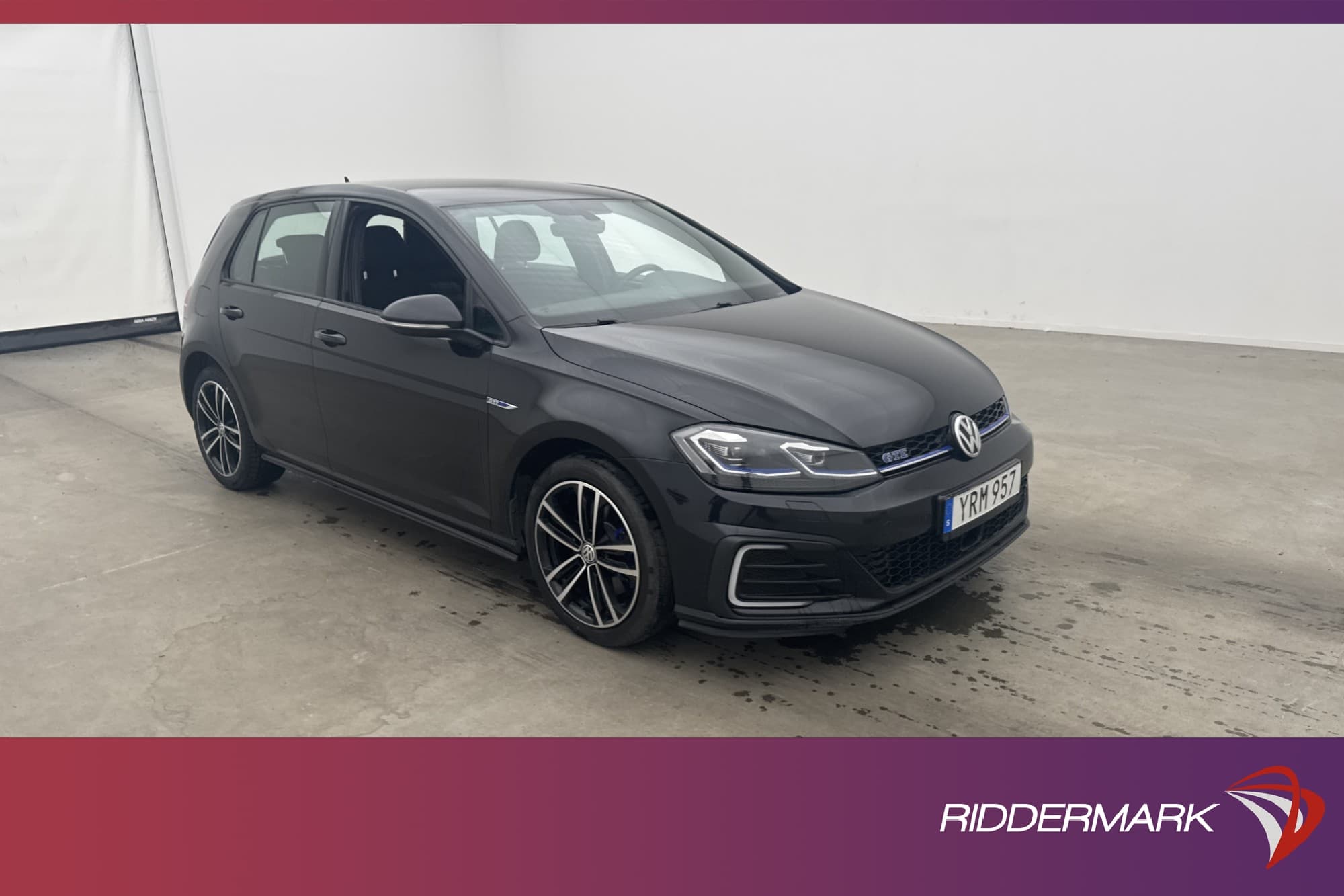 Volkswagen Golf GTE 1.4 TSI 204hk B-Kamera Värmare Carplay