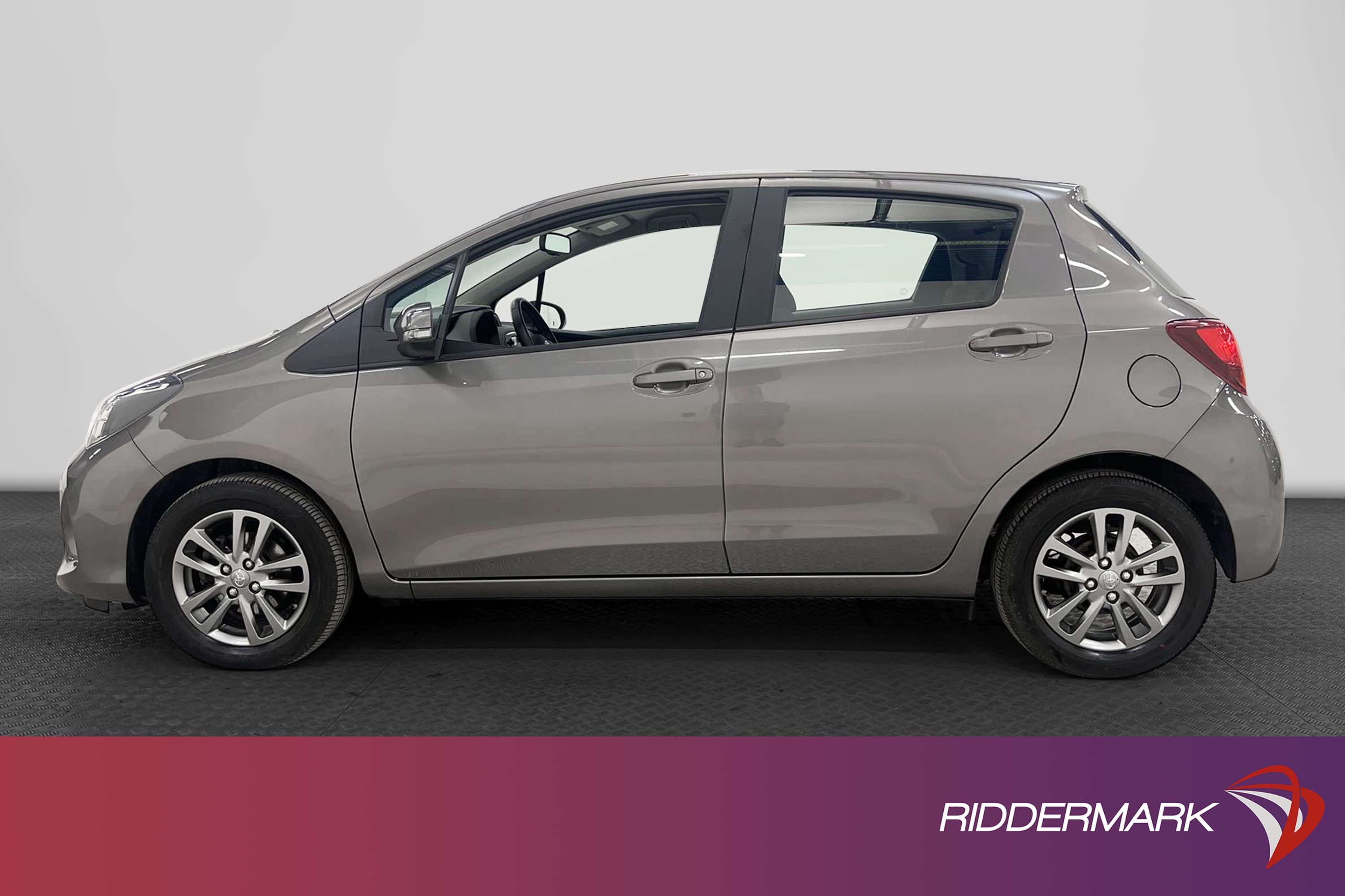 Toyota Yaris 1.3 VVT-i 99hk 1 Brukare