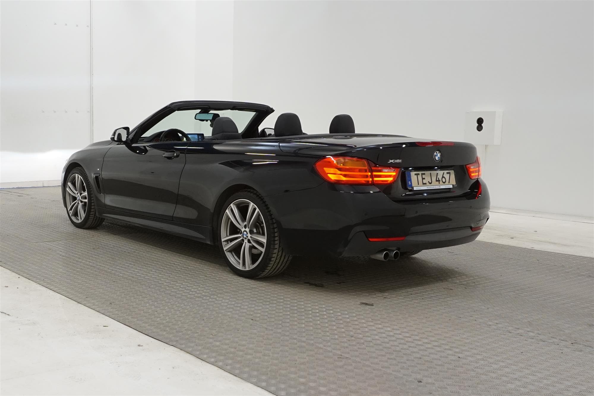 BMW 428i xDrive Cab 245hk M Sport Navi B-Kamera H/Kexteriör