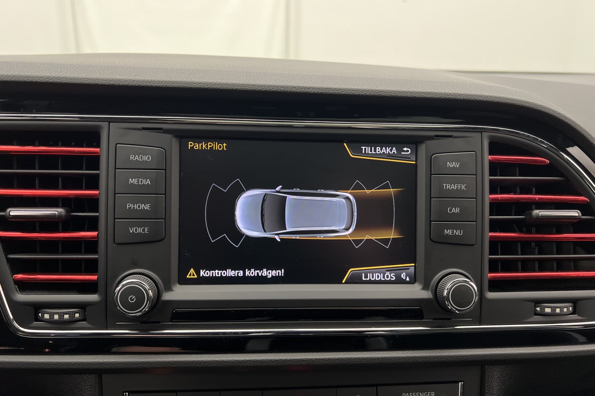 SEAT Leon ST 2.0 TSI Cupra Pano Navi CarPlay LED P-Sensorer