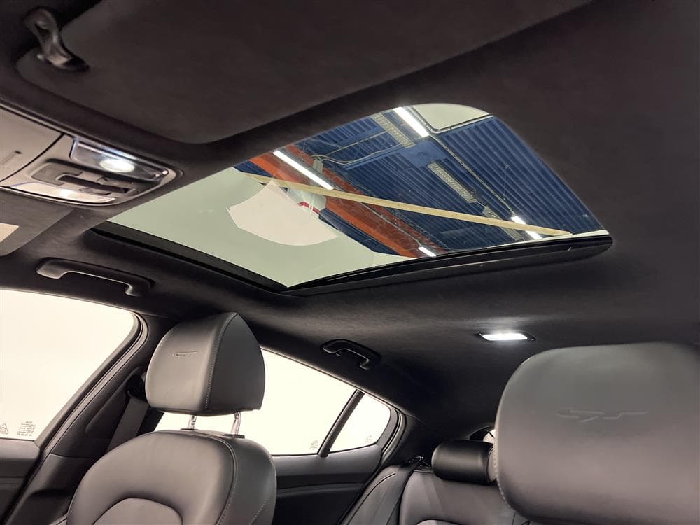 Kia Stinger AWD 370hk HUD 360° T-Lucka Navi Adaptiv interiör