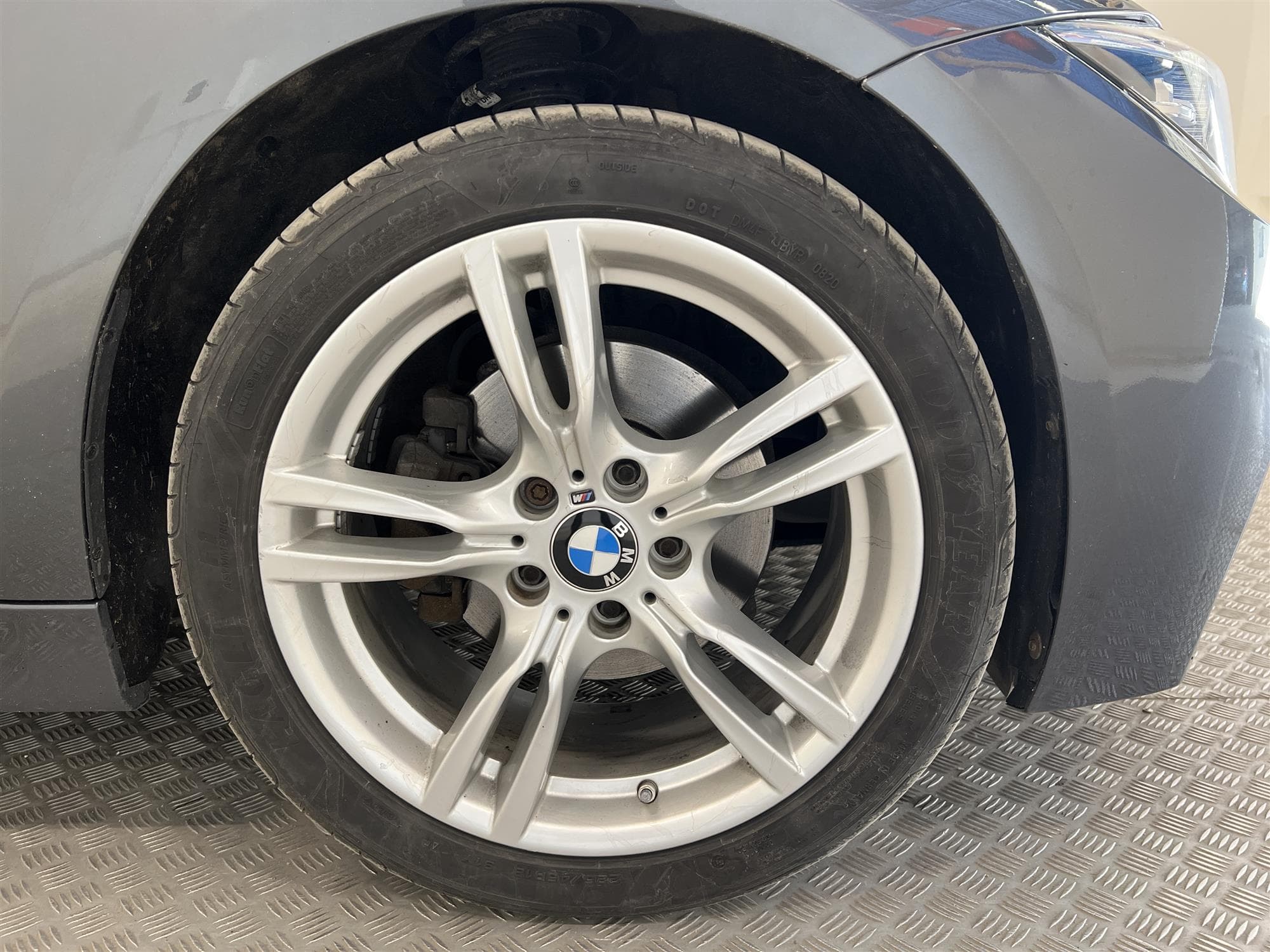 BMW 320d xDrive 190hk M Sport 2 Brukare Navi Hifi Drag