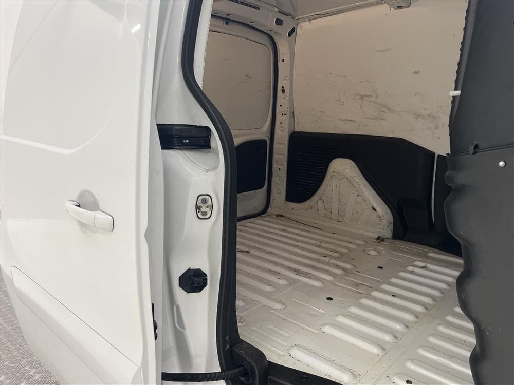 Citroën Berlingo 1.6 HDi 4X4 90hk Drag Nyservad PDC Värmare interiör
