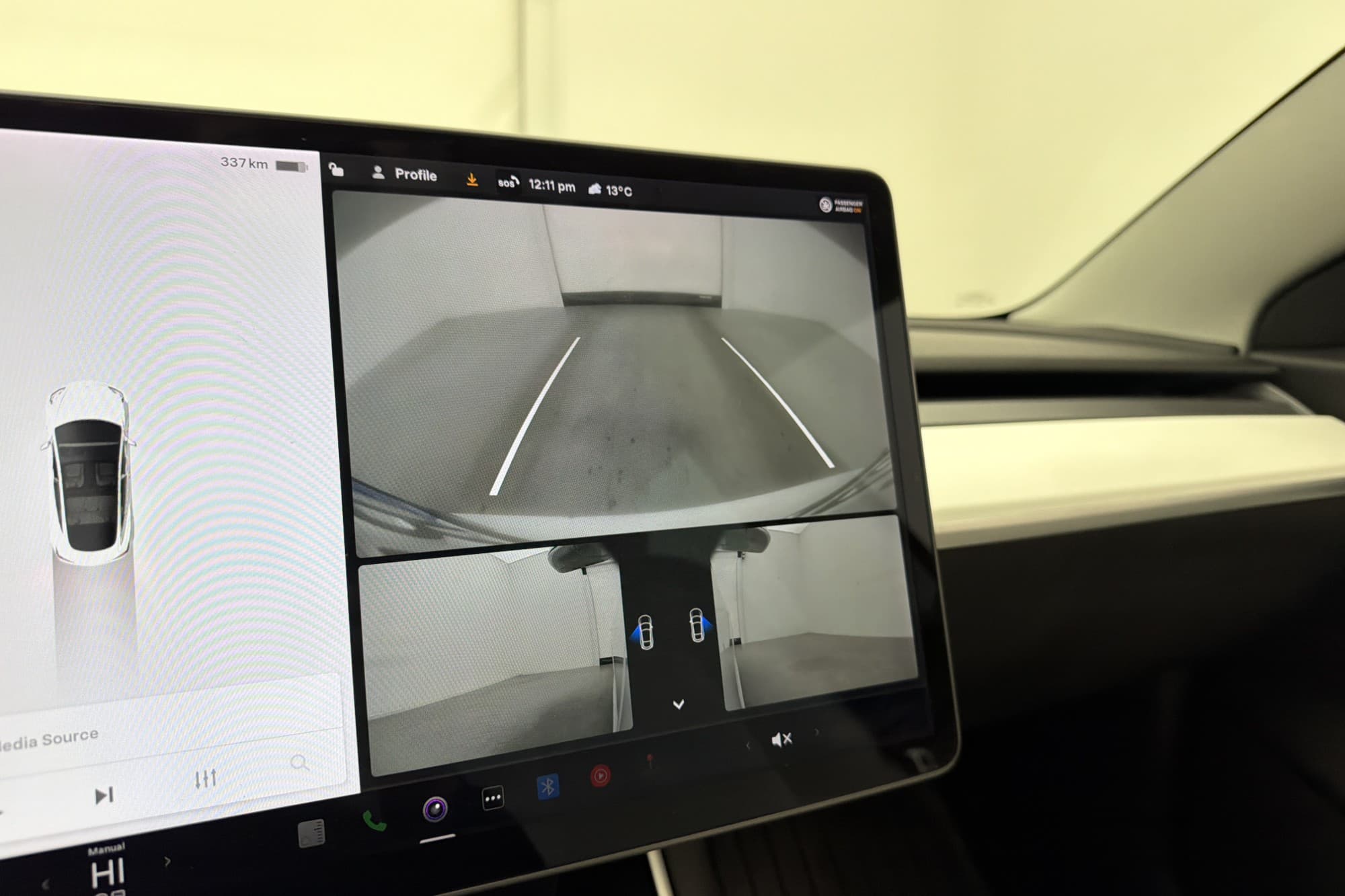 Tesla Model 3 Long Range AWD Pano AP Svensksåld