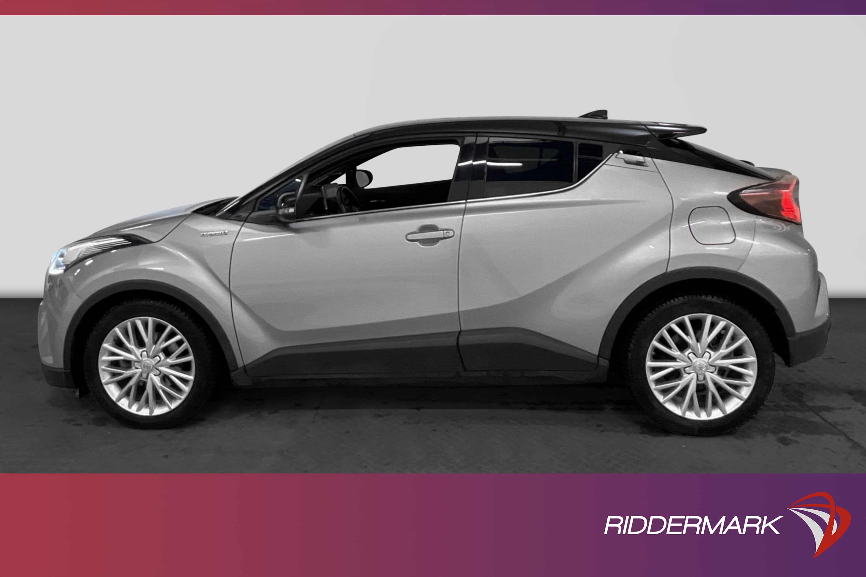 Toyota C-HR Hybrid CVT 122hk