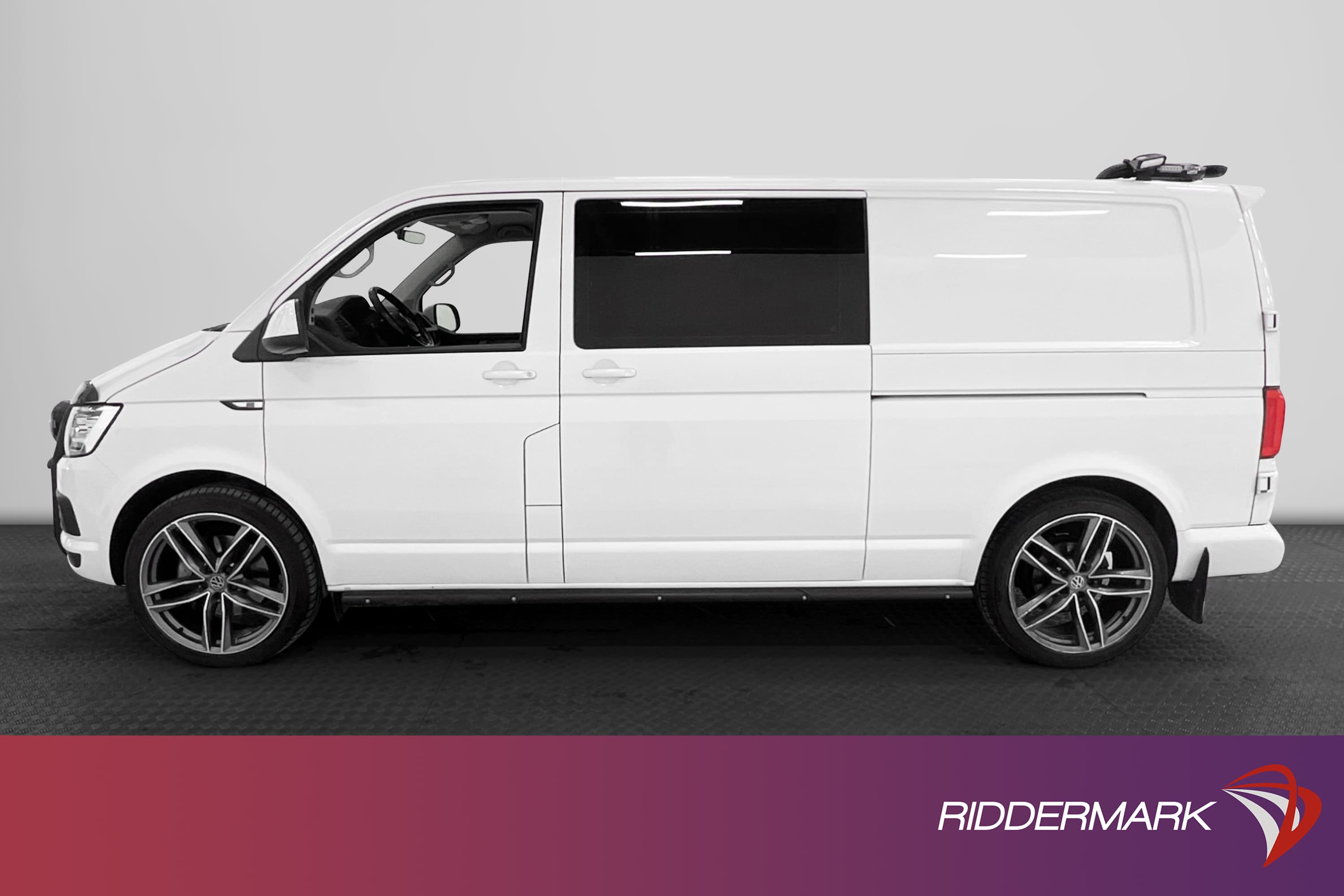 Volkswagen Transporter Kombi 2.0 4Motion DSG Värmare Moms