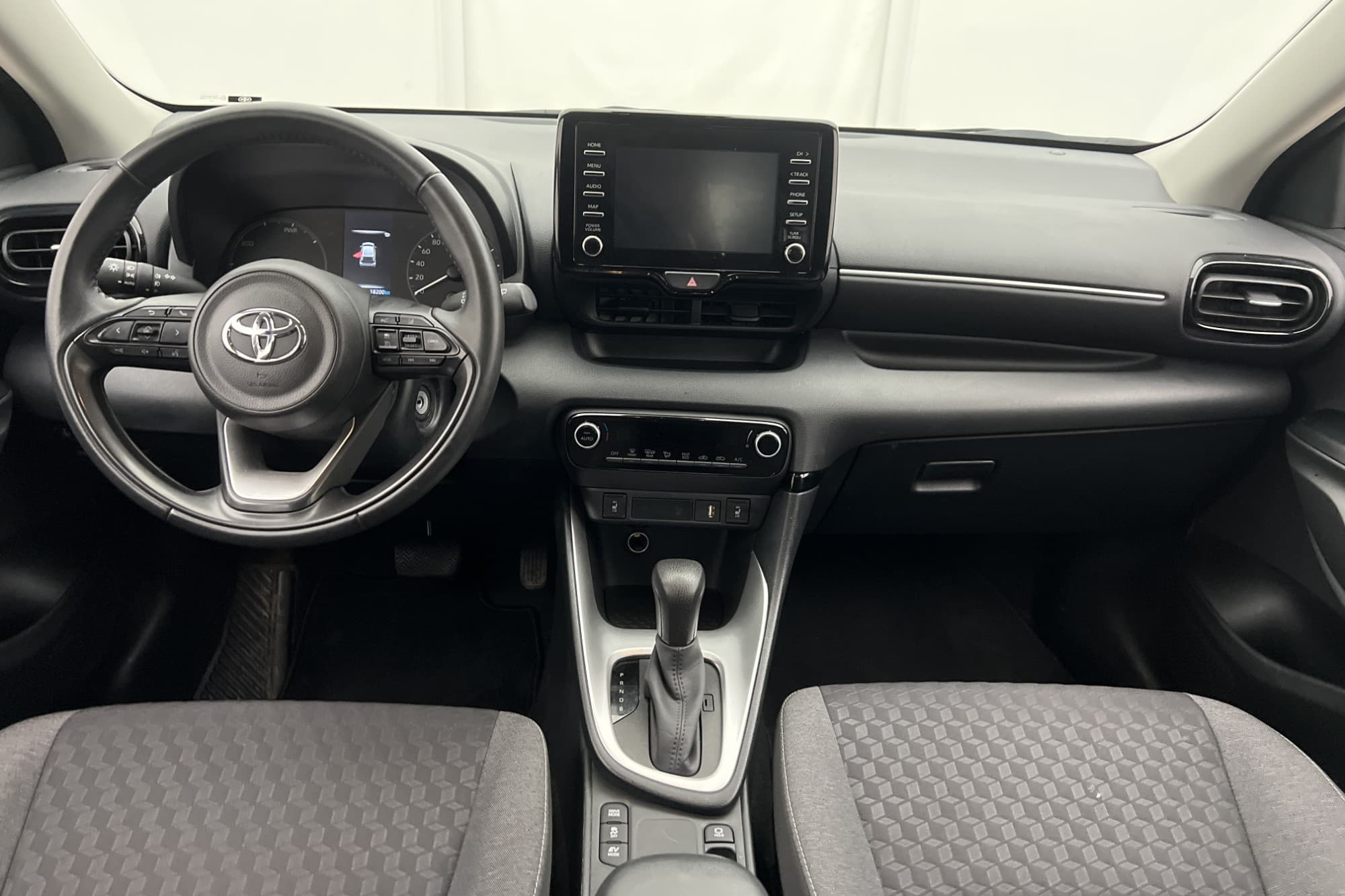 Toyota Yaris Hybrid 116hk Active MOMS Kamera Adaptiv-Fart