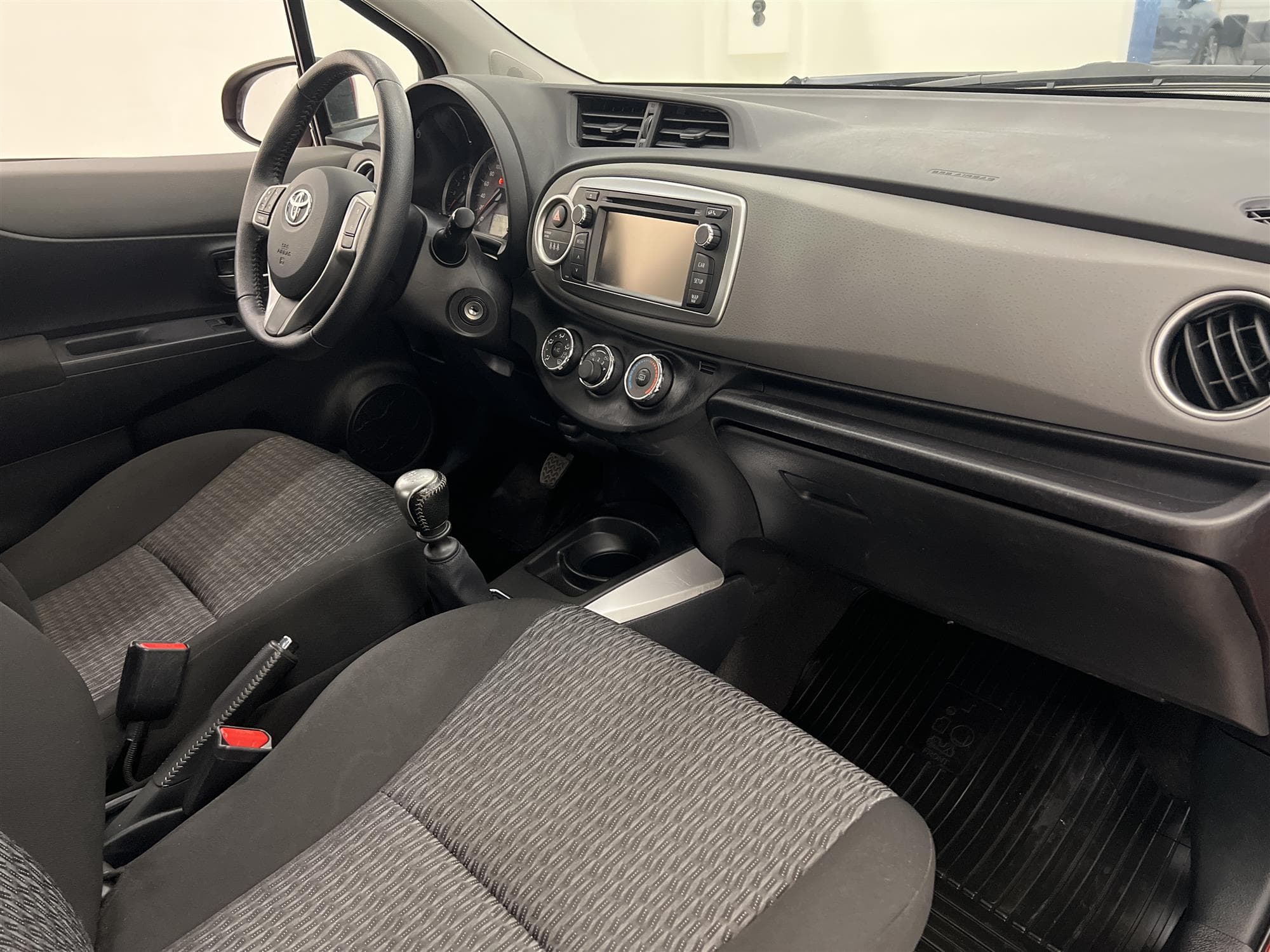 Toyota Yaris 1.4 D-4D 90hk B-Kam Låg Skatt 0,39/mil