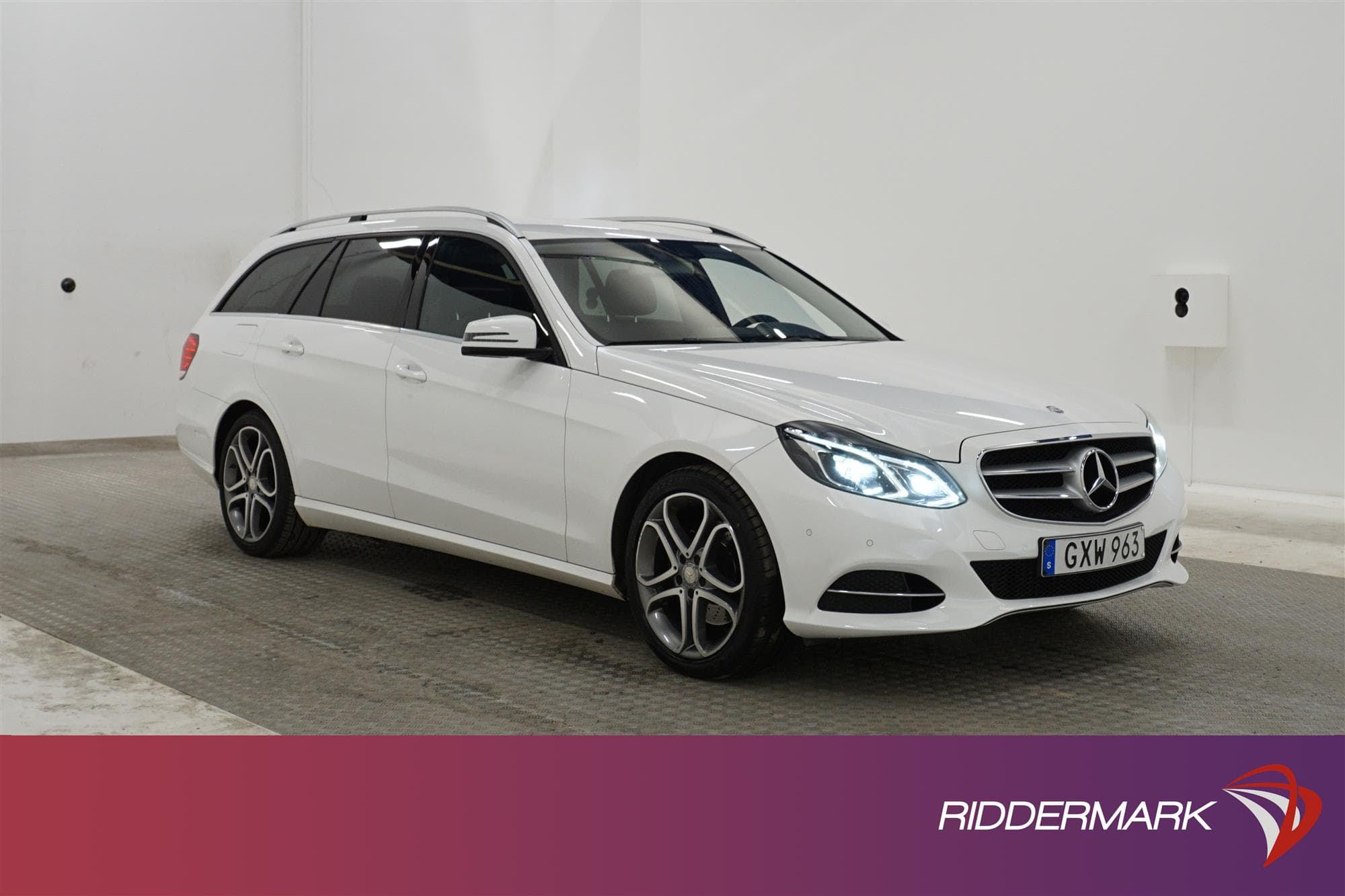 Mercedes-Benz E220 170hk Dragkrok Helskinn Navi 0,54L/mil