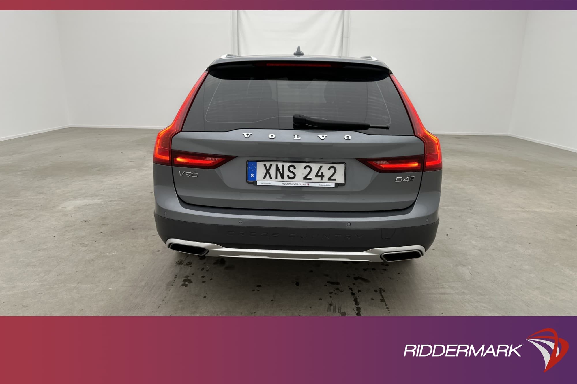 Volvo V90 Cross Country D4 AWD Pro